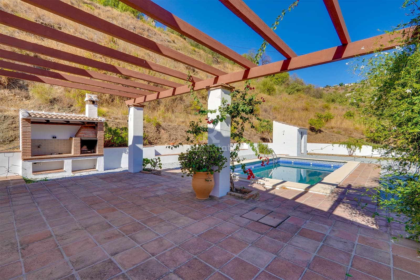 3 soveværelse Villa til salg i Archez med swimmingpool garage - € 349.000 (Ref: 9340252)