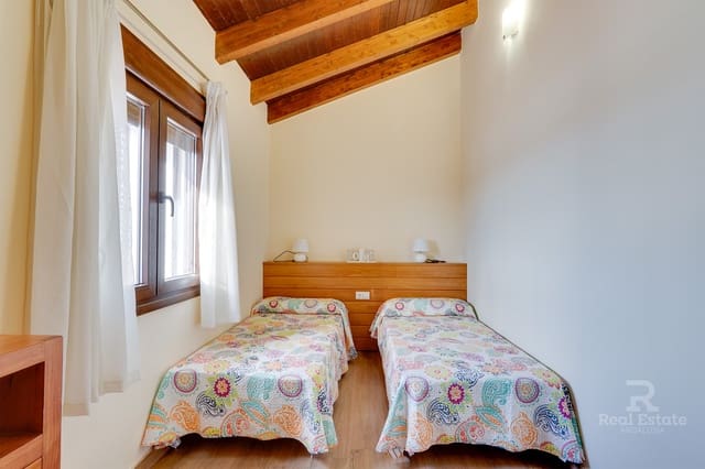 3 bedroom Villa for rent in El Morche, Torrox with pool garage - € 2,200 (Ref: 9355319)