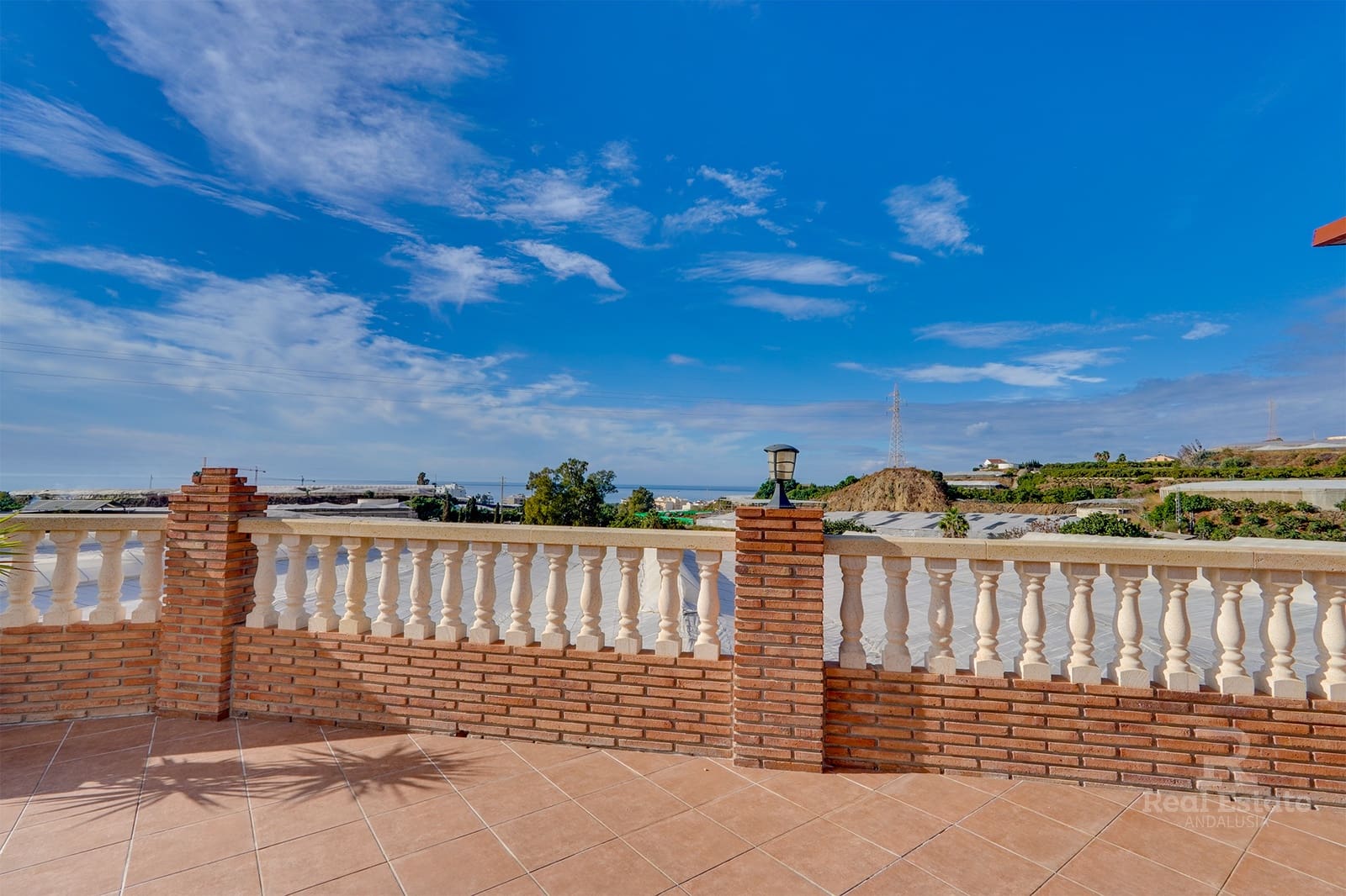 3 makuuhuone Huvila vuokrattavana paikassa Torrox-Costa mukana uima-altaan 
autotalli - 2 200 € (Ref: 9355319)