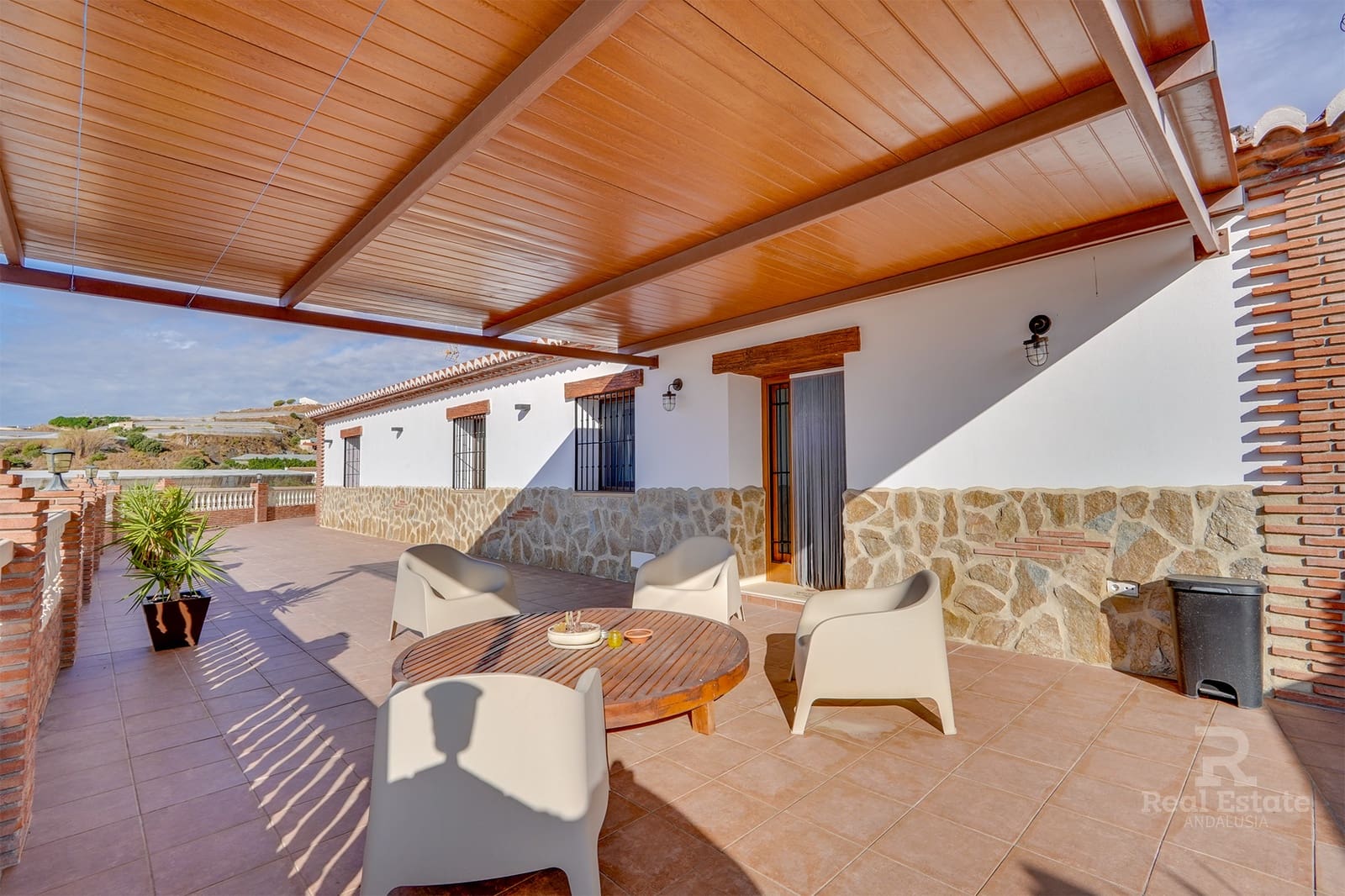 3 makuuhuone Huvila vuokrattavana paikassa Torrox-Costa mukana uima-altaan 
autotalli - 2 200 € (Ref: 9355319)