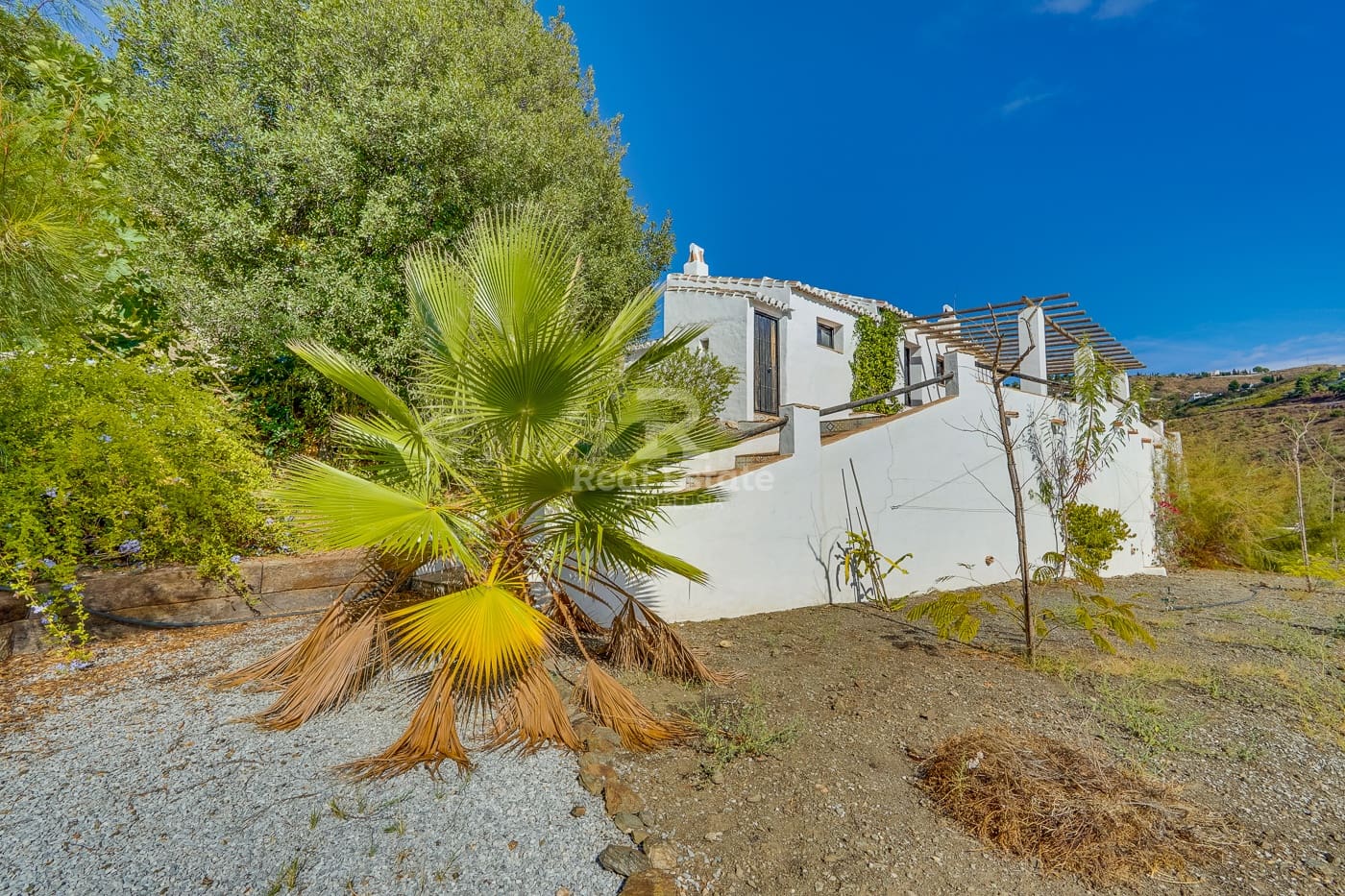 5 bedroom Villa for sale in Competa with pool garage - € 399,950 (Ref: 9360675)