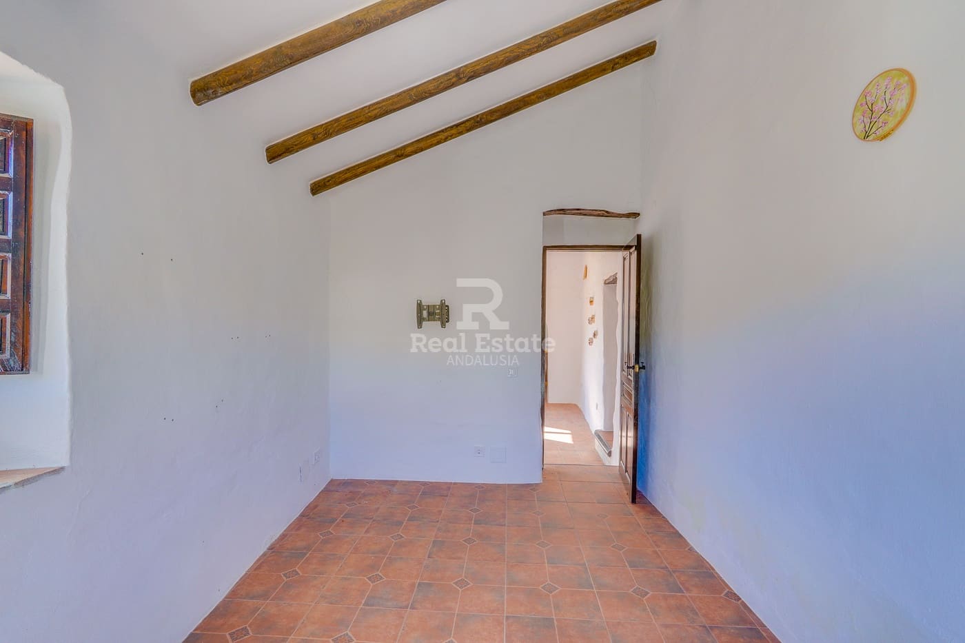 5 bedroom Villa for sale in Competa with pool garage - € 399,950 (Ref: 9360675)