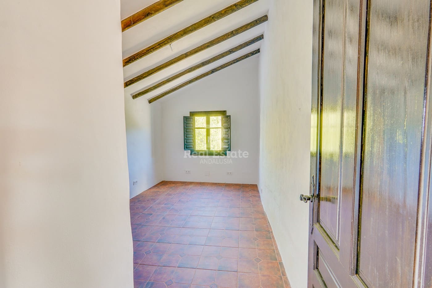 5 bedroom Villa for sale in Competa with pool garage - € 399,950 (Ref: 9360675)