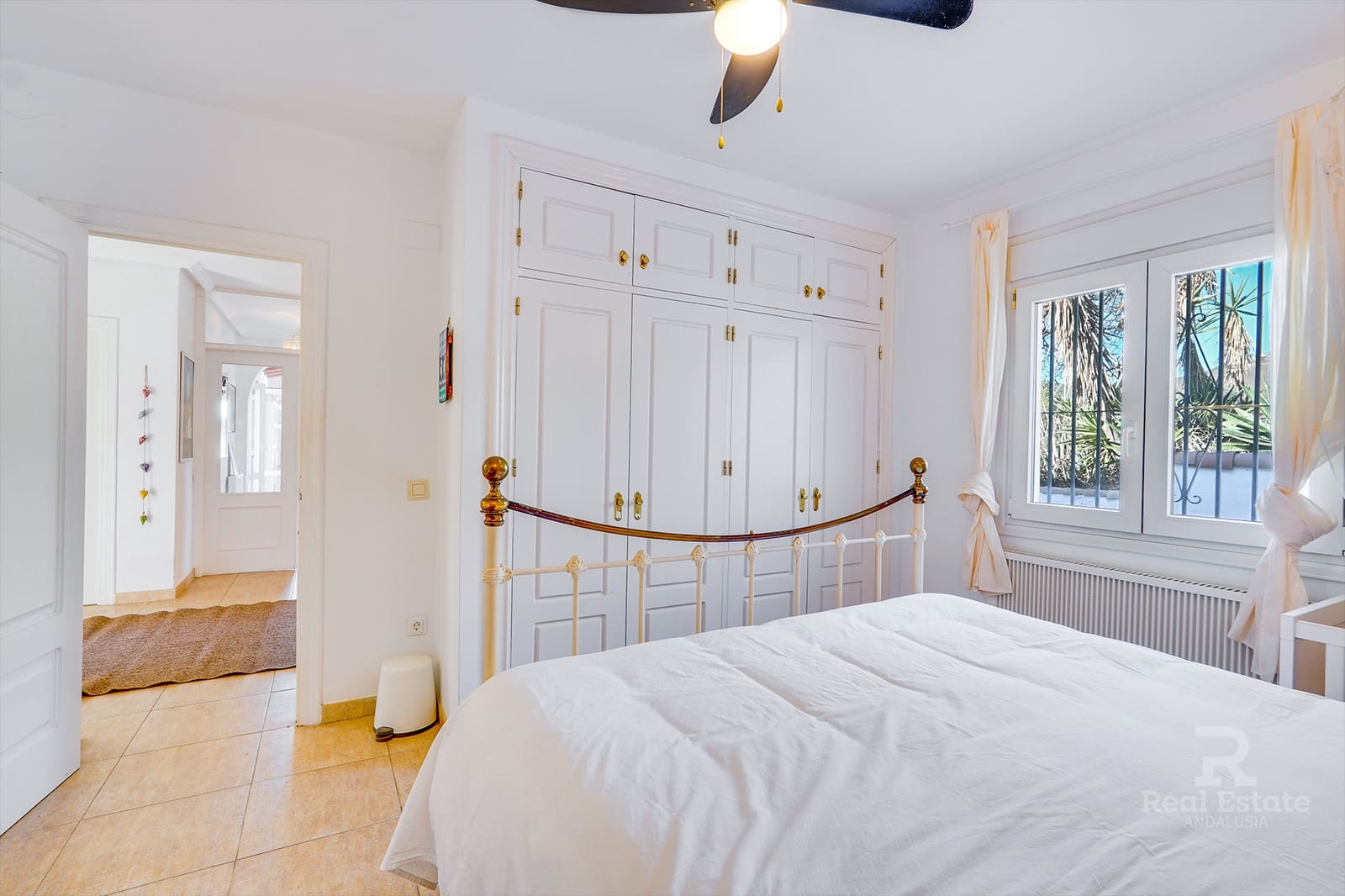 3 bedroom Villa for sale in Competa with pool garage - € 479,000 (Ref: 9395276)