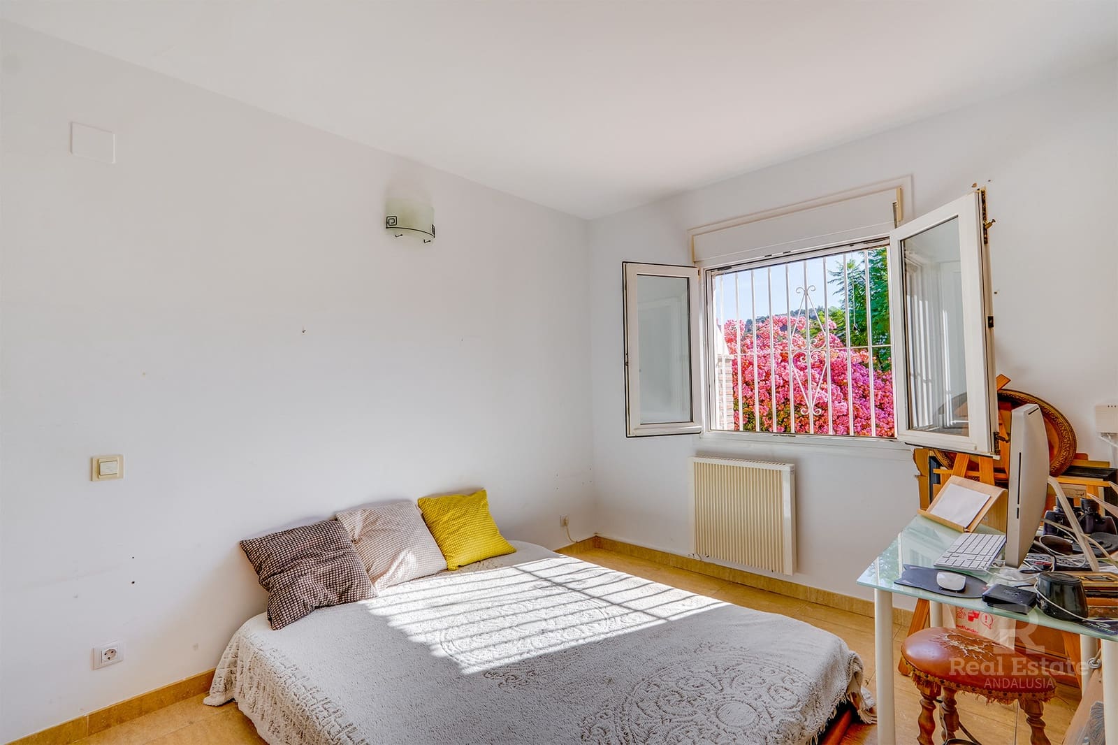 3 bedroom Villa for sale in Competa with pool garage - € 479,000 (Ref: 9395276)