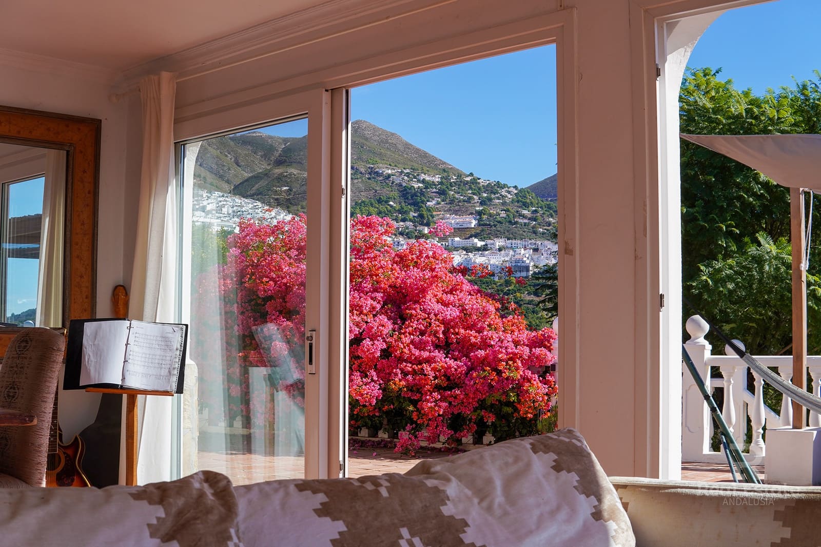 3 bedroom Villa for sale in Competa with pool garage - € 479,000 (Ref: 9395276)