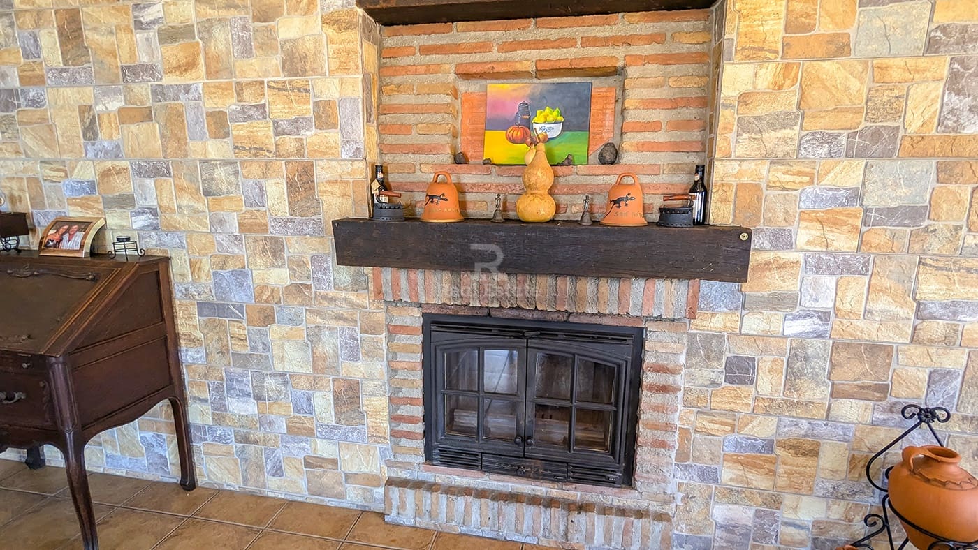 3 soveværelse Villa til leje i Archez med swimmingpool garage - € 1.000 (Ref: 9403489)