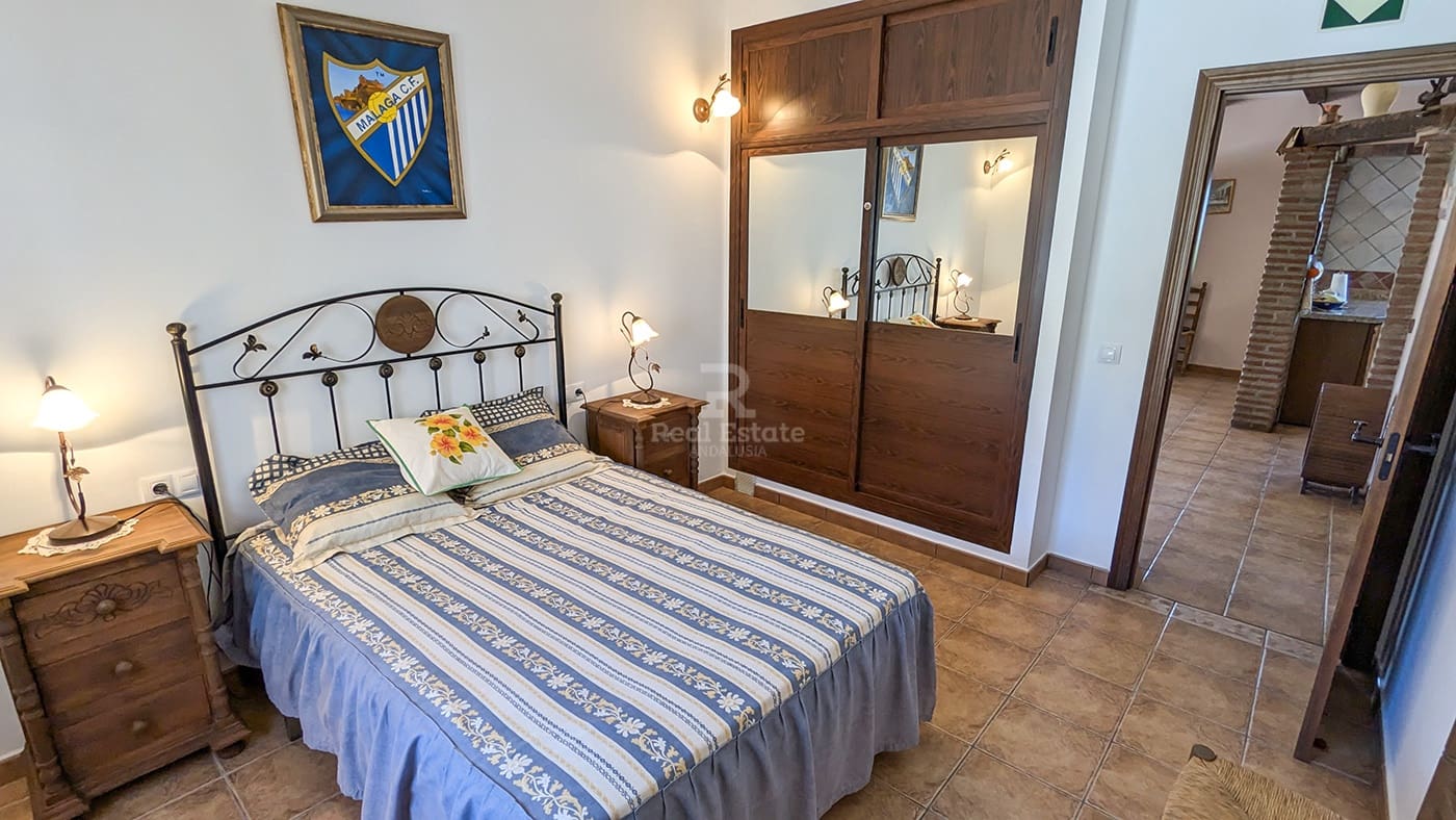 3 soveværelse Villa til leje i Archez med swimmingpool garage - € 1.000 (Ref: 9403489)