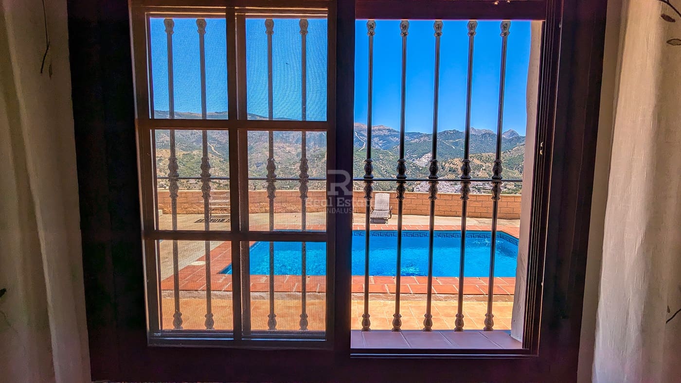 3 soveværelse Villa til leje i Archez med swimmingpool garage - € 1.000 (Ref: 9403489)