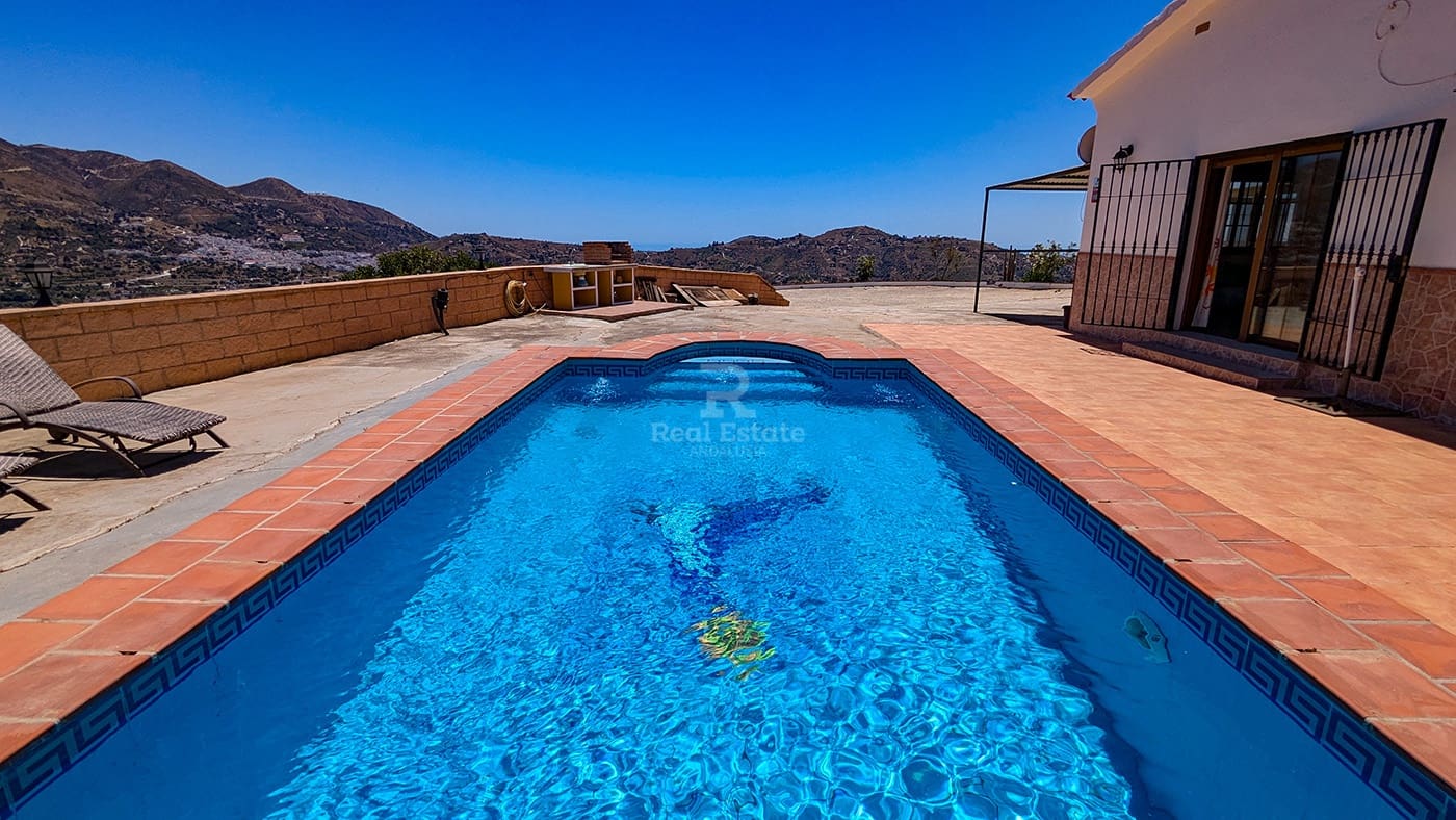 3 soveværelse Villa til leje i Archez med swimmingpool garage - € 1.000 (Ref: 9403489)