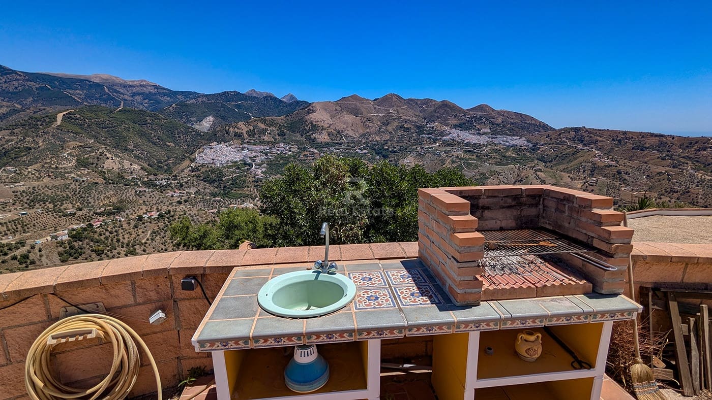 3 soveværelse Villa til leje i Archez med swimmingpool garage - € 1.000 (Ref: 9403489)