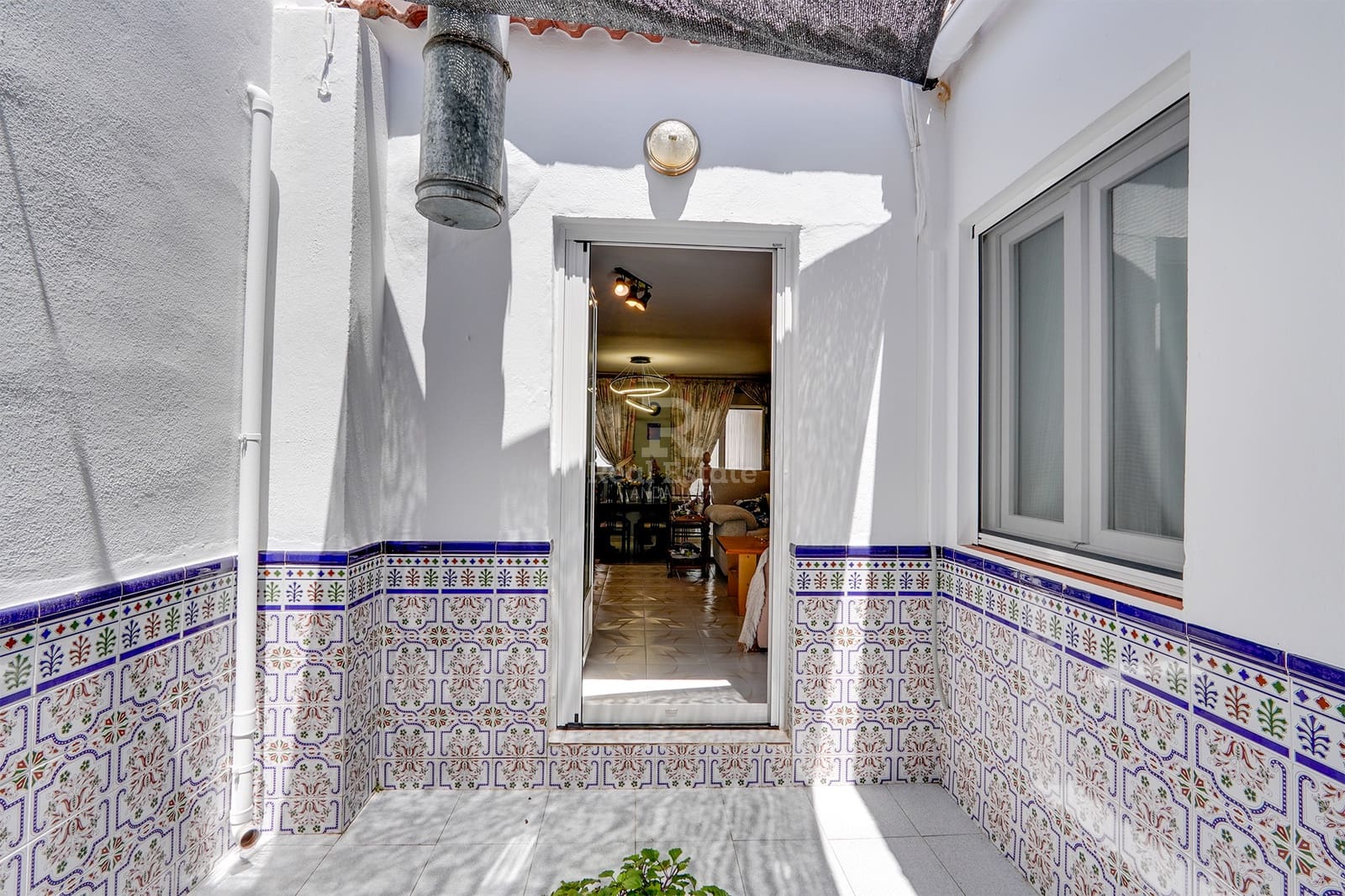 4 bedroom Villa for sale in Competa with pool garage - € 649,000 (Ref: 9489989)
