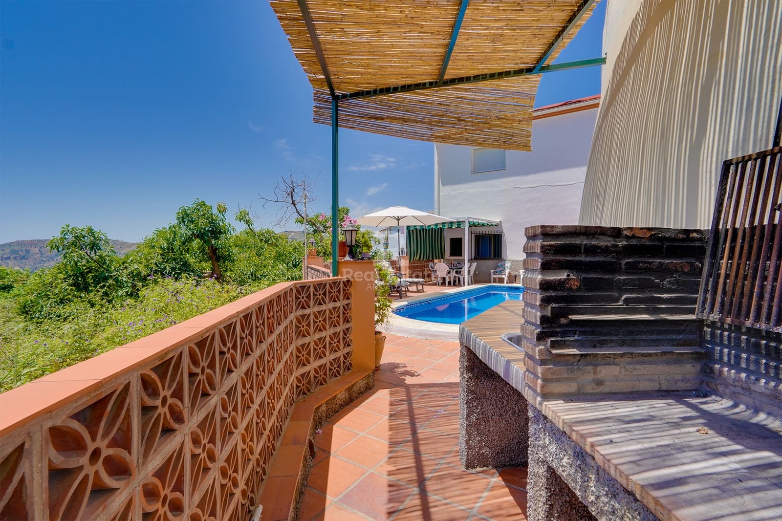4 bedroom Villa for sale in Competa with pool garage - € 649,000 (Ref: 9489989)