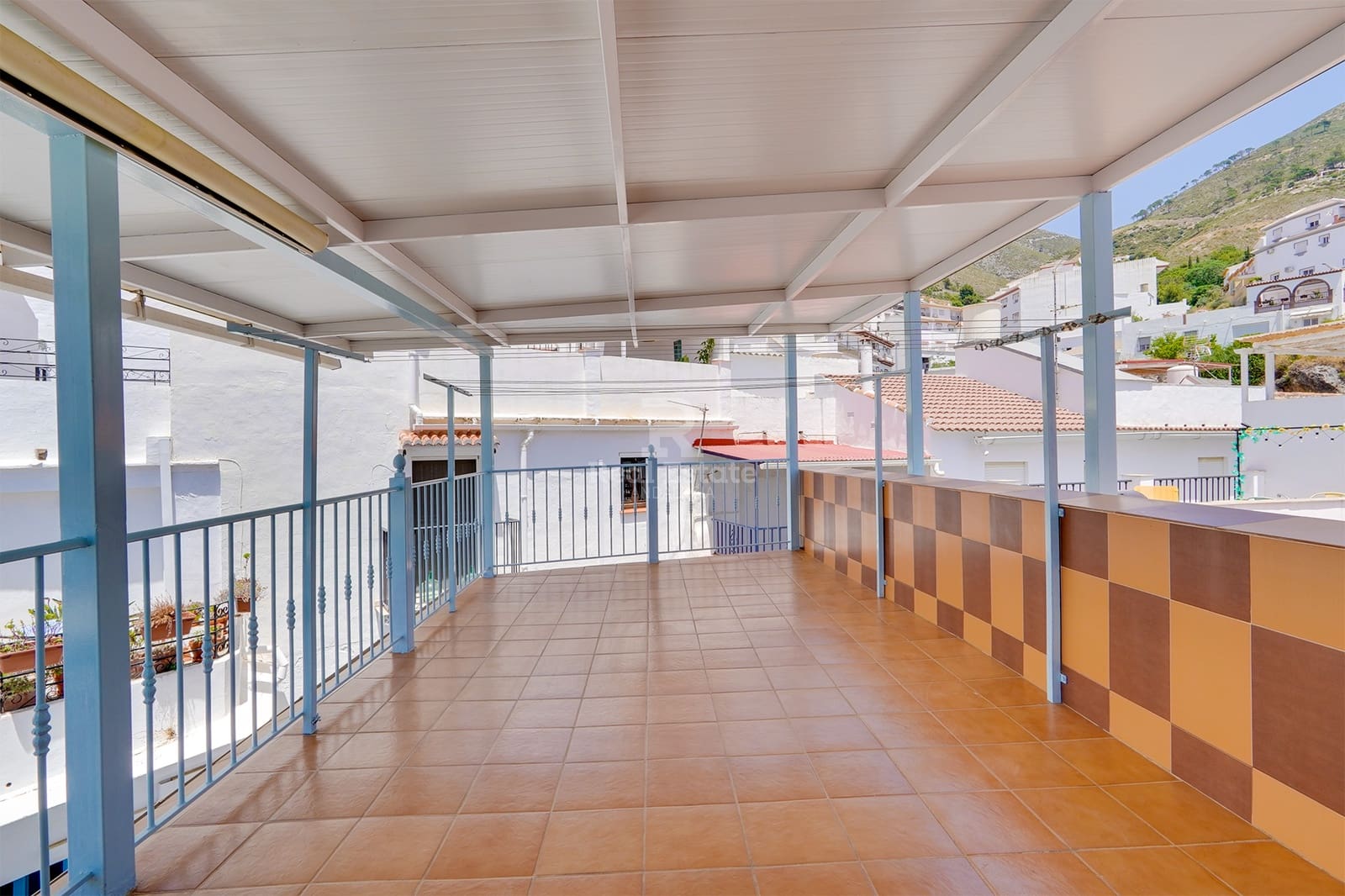 9 bedroom Townhouse for sale in Competa - € 750,000 (Ref: 9490062)