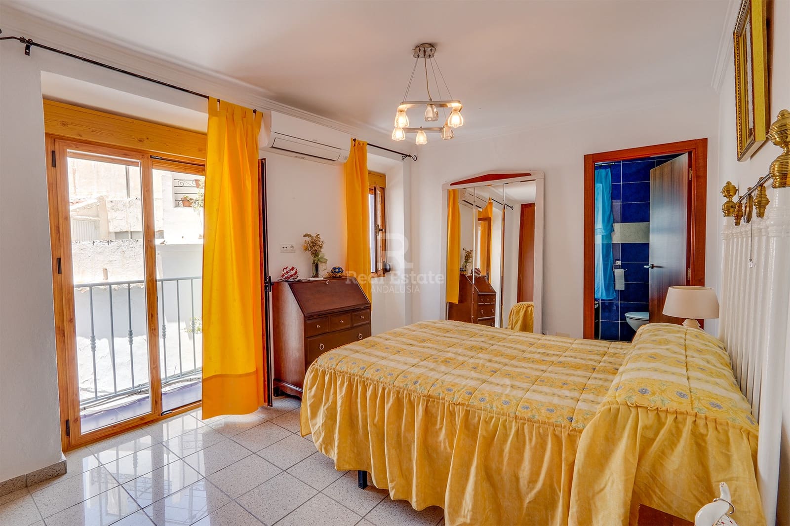 9 bedroom Townhouse for sale in Competa - € 750,000 (Ref: 9490062)