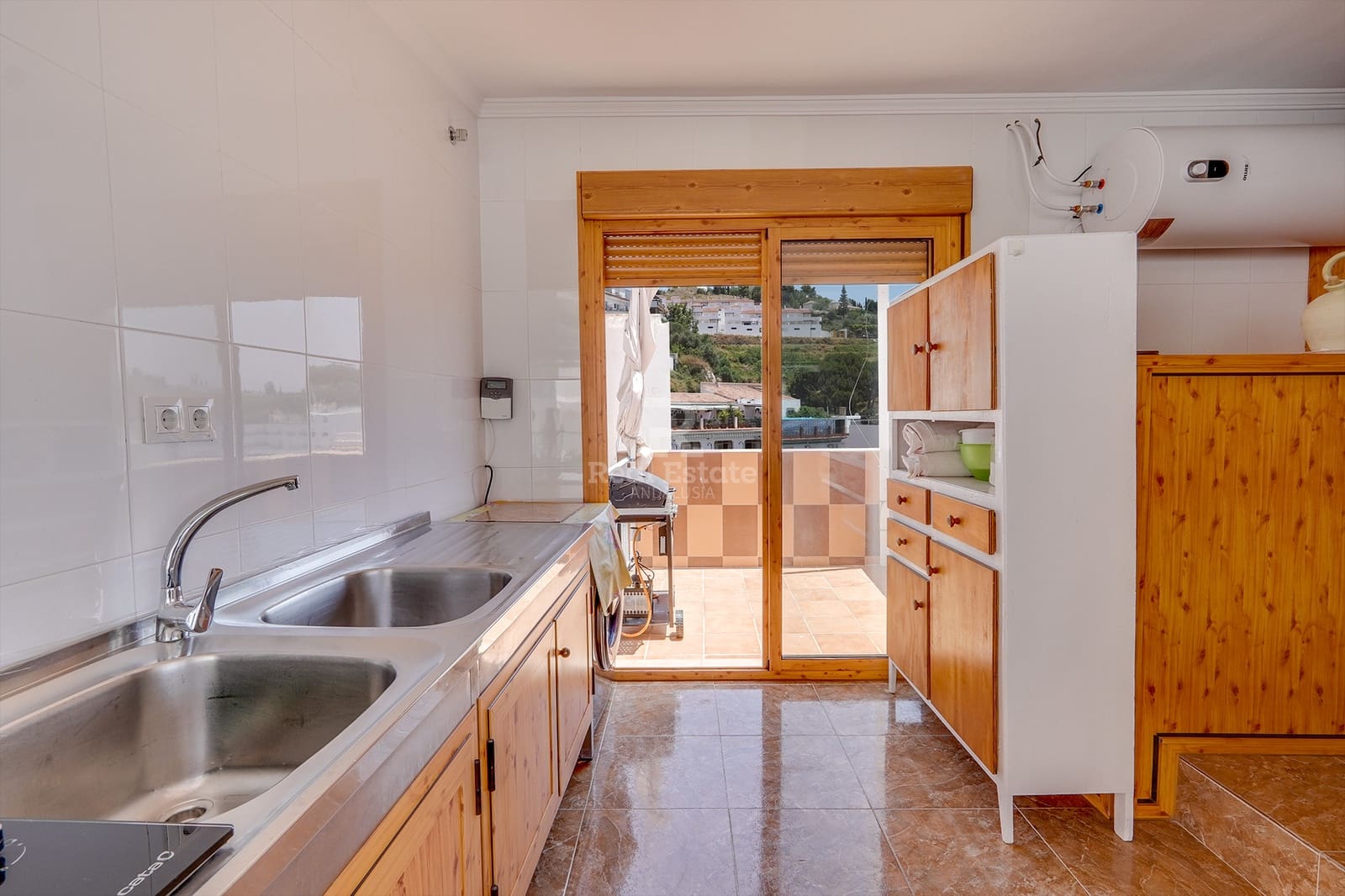 9 bedroom Townhouse for sale in Competa - € 750,000 (Ref: 9490062)