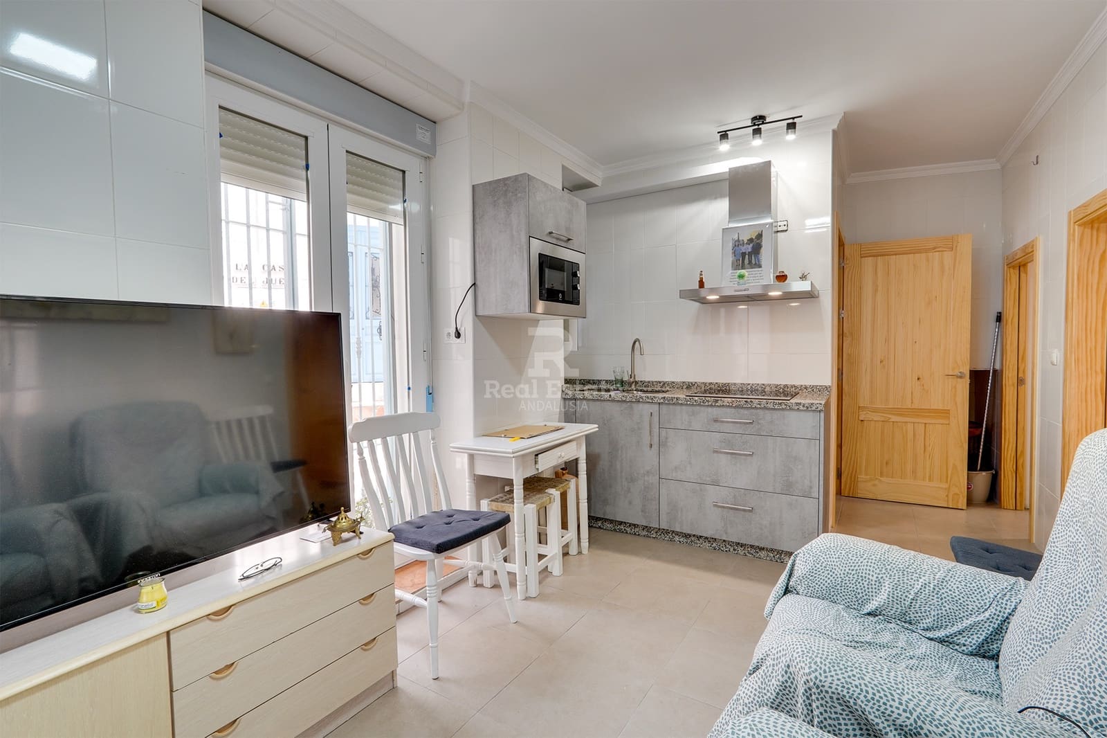 9 bedroom Townhouse for sale in Competa - € 750,000 (Ref: 9490062)