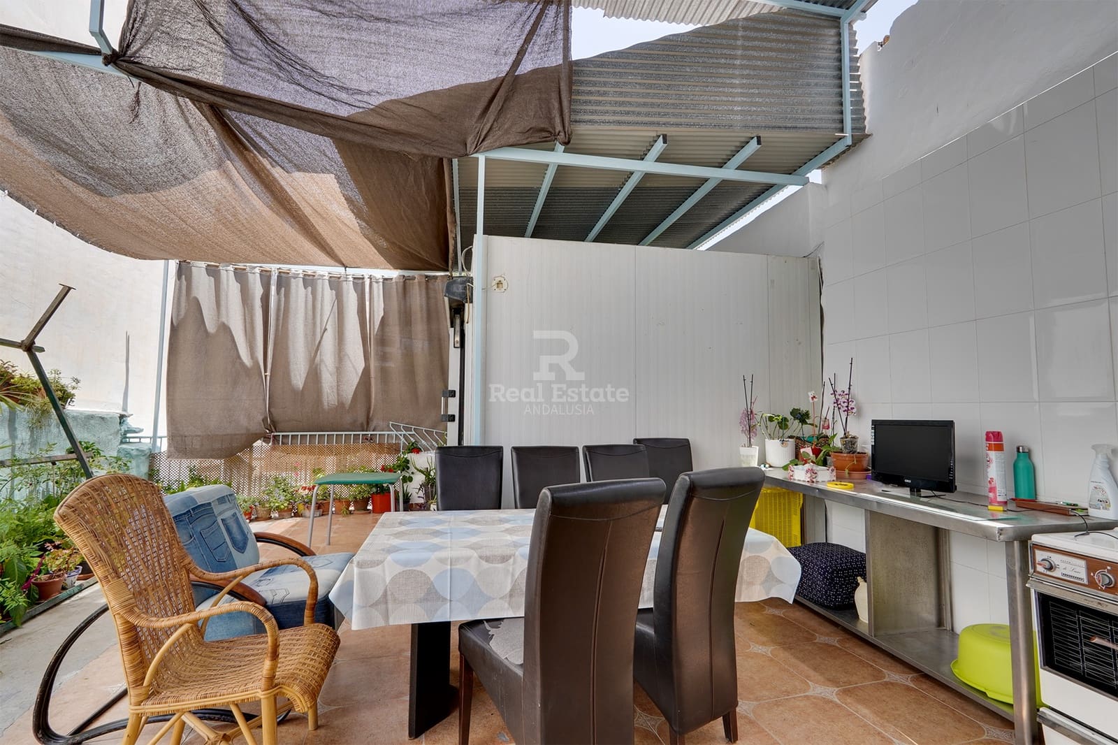 9 bedroom Townhouse for sale in Competa - € 750,000 (Ref: 9490062)