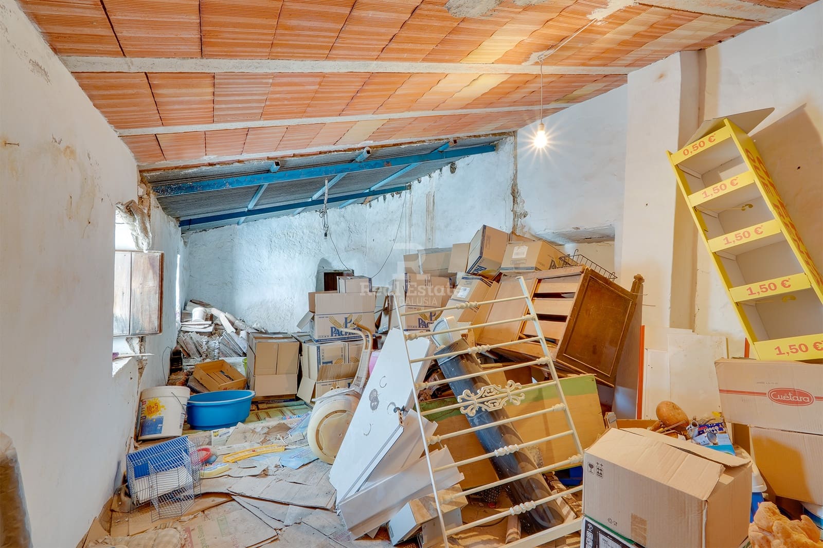 9 bedroom Townhouse for sale in Competa - € 750,000 (Ref: 9490062)