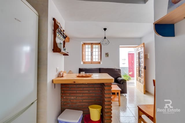 1 slaapkamer Huis te huur in Cómpeta - € 450 (Ref: 9570169)