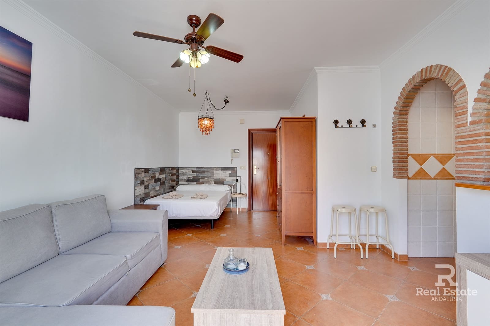 1 soveværelse Lejlighed til leje i Competa - € 500 (Ref: 9571558)