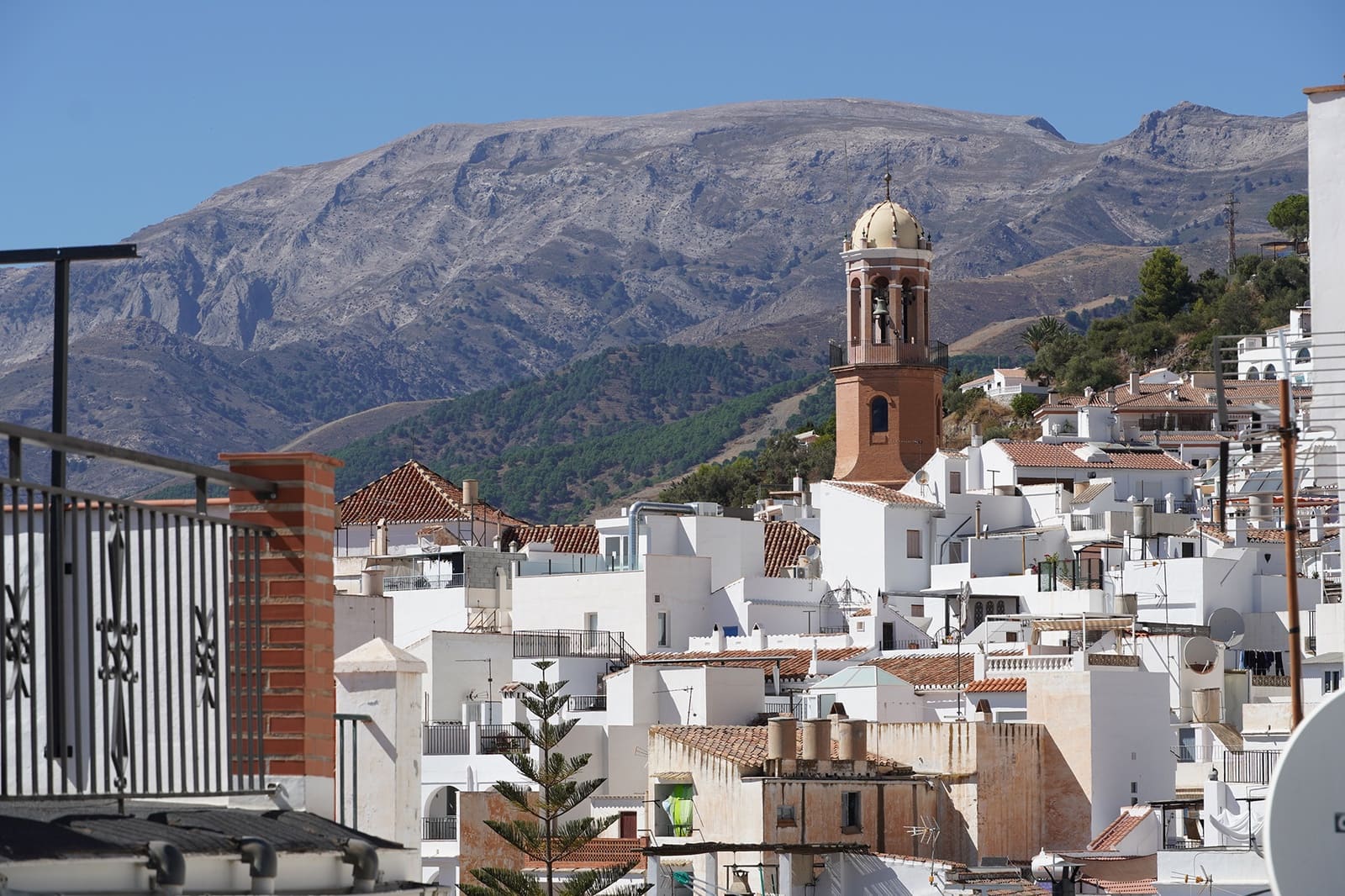 1 soveværelse Lejlighed til leje i Competa - € 500 (Ref: 9571558)