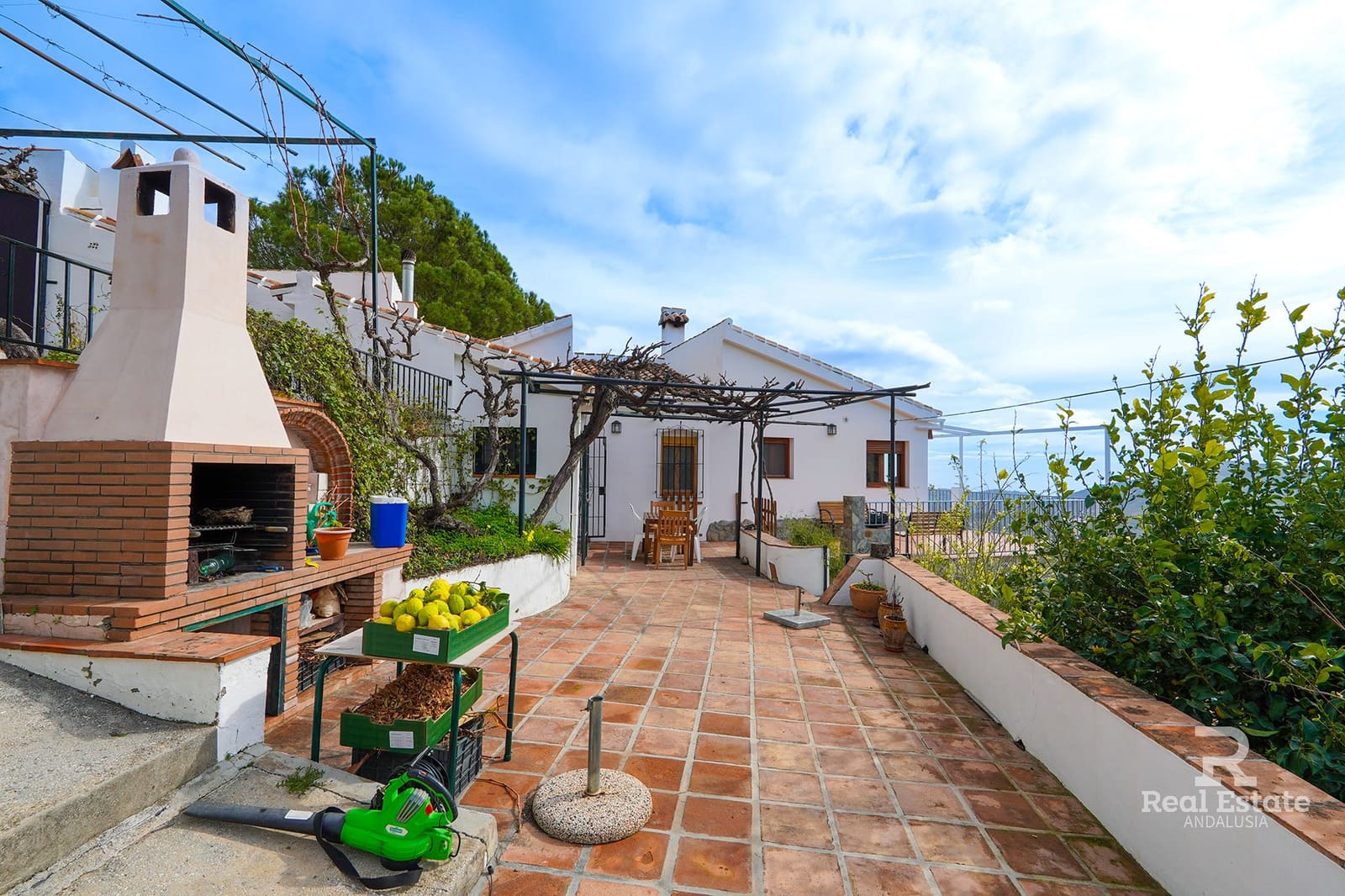 2 camera da letto Finca/Casa di Campagna da affittare in Competa con piscina garage - 1.100 € (Rif: 9571559)