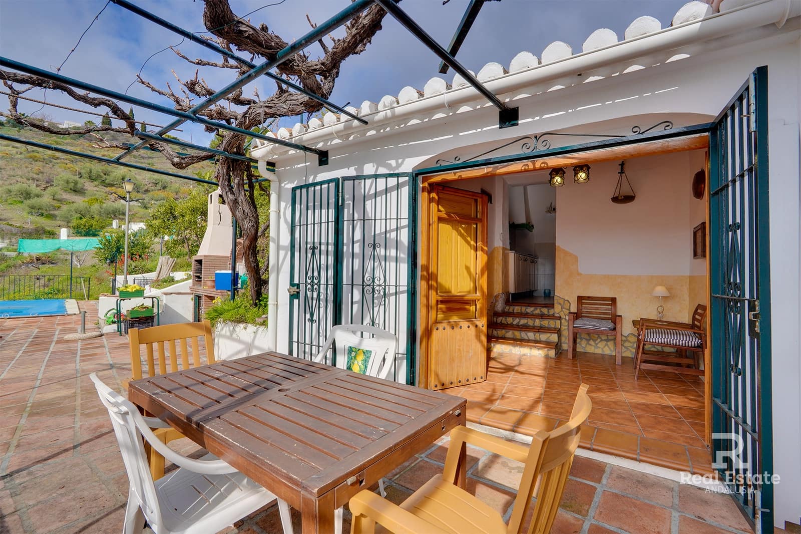 2 camera da letto Finca/Casa di Campagna da affittare in Competa con piscina garage - 1.100 € (Rif: 9571559)
