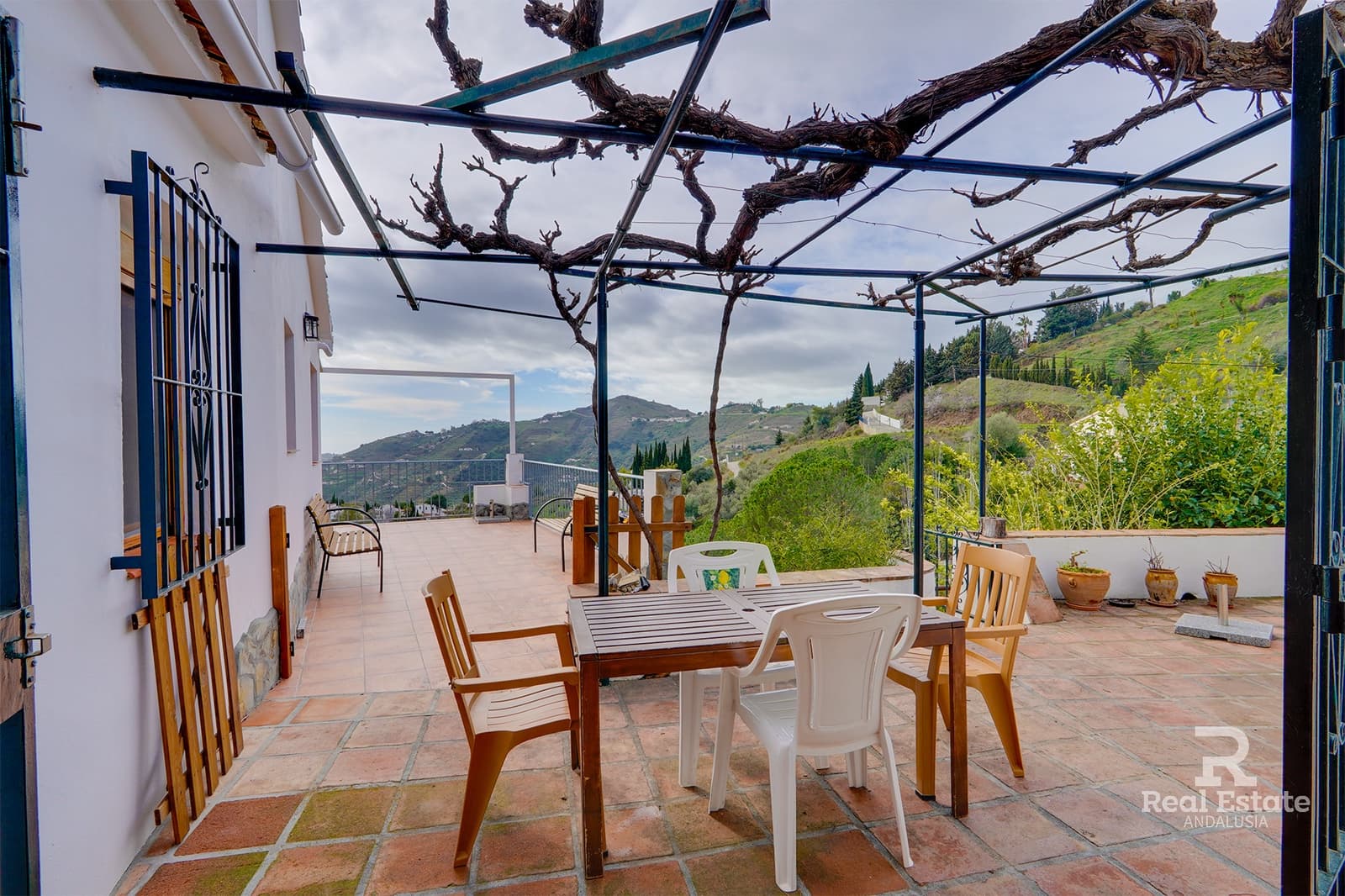 2 camera da letto Finca/Casa di Campagna da affittare in Competa con piscina garage - 1.100 € (Rif: 9571559)