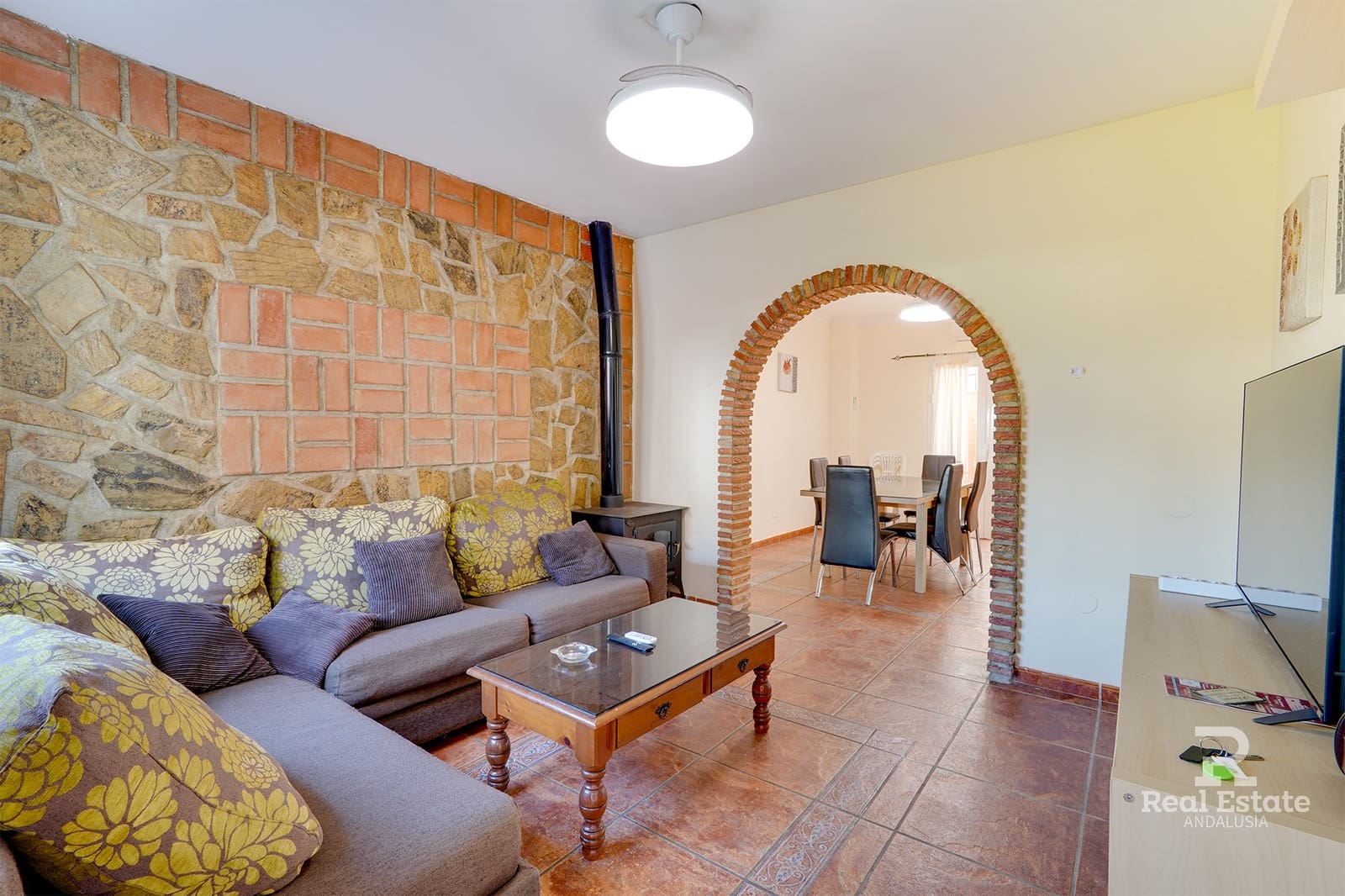 3 bedroom Terraced Villa for rent in Torrox-Costa with pool - € 1,500 (Ref: 9571589)