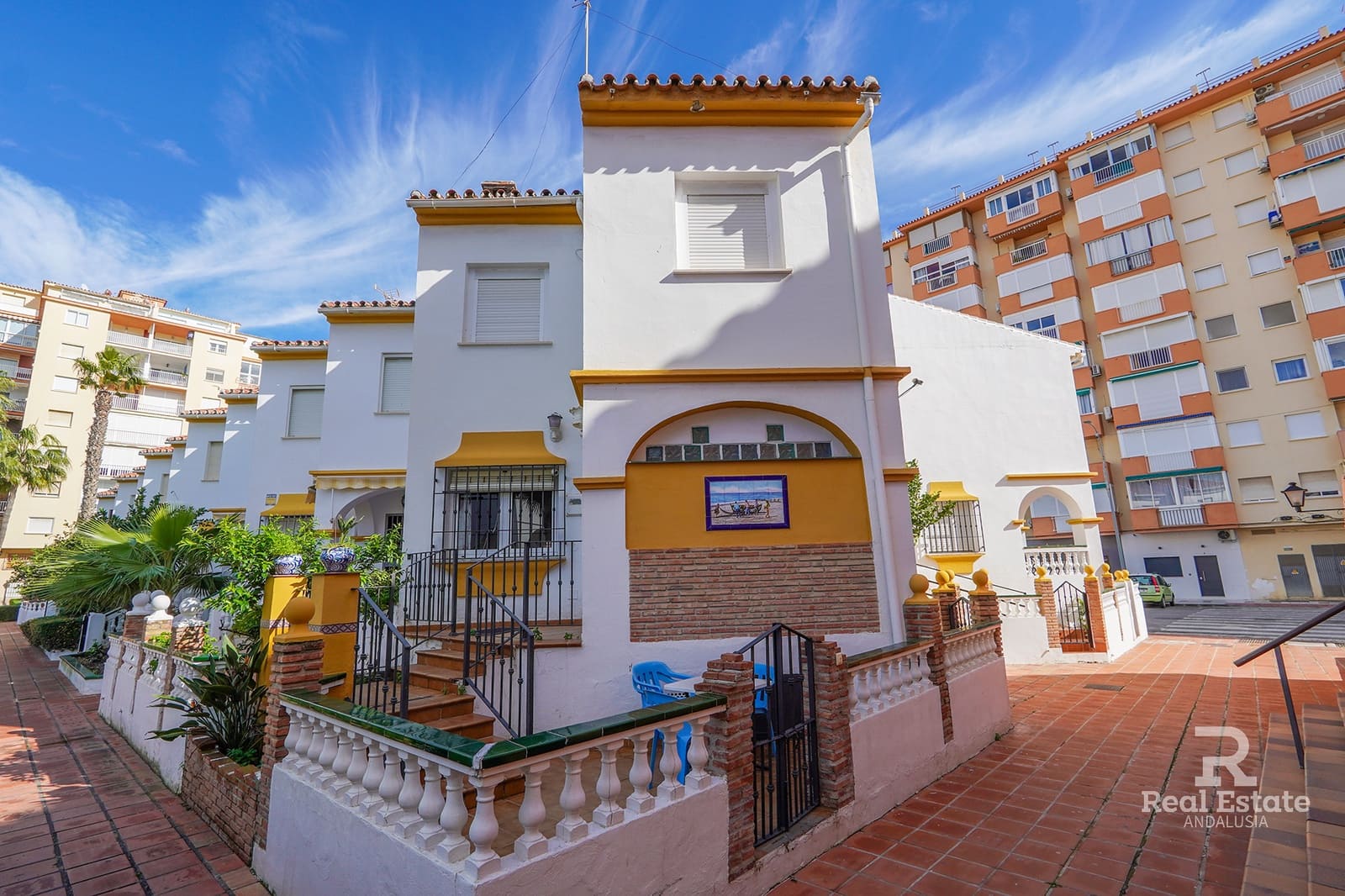 3 bedroom Terraced Villa for rent in Torrox-Costa with pool - € 1,500 (Ref: 9571589)