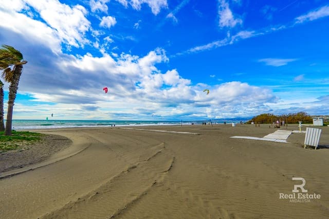 3 camera da letto Villetta a Schiera da affittare in Laguna Beach, Torrox con piscina - 1.500 € (Rif: 9571589)