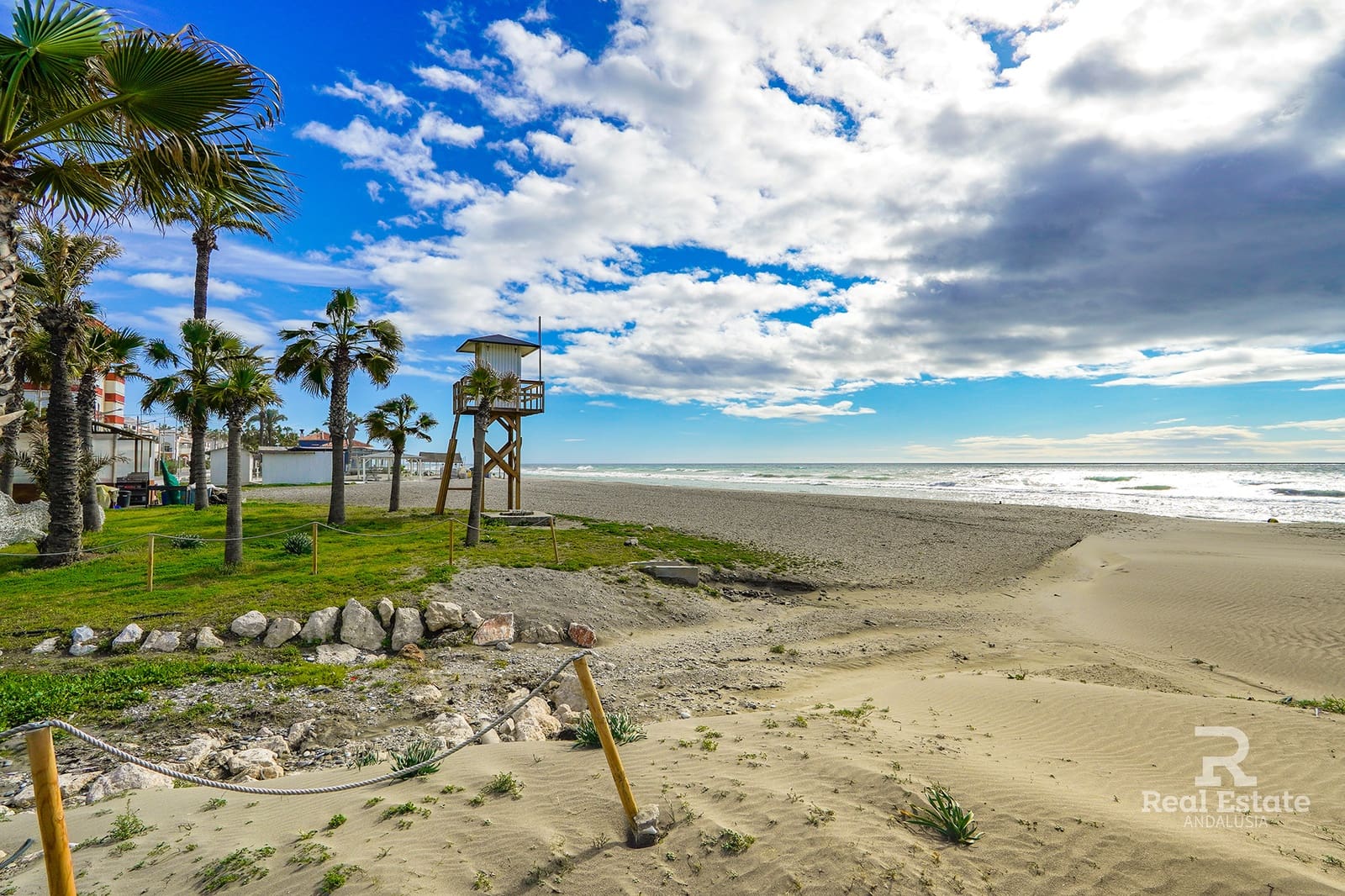 3 bedroom Terraced Villa for rent in Torrox-Costa with pool - € 1,500 (Ref: 9571589)