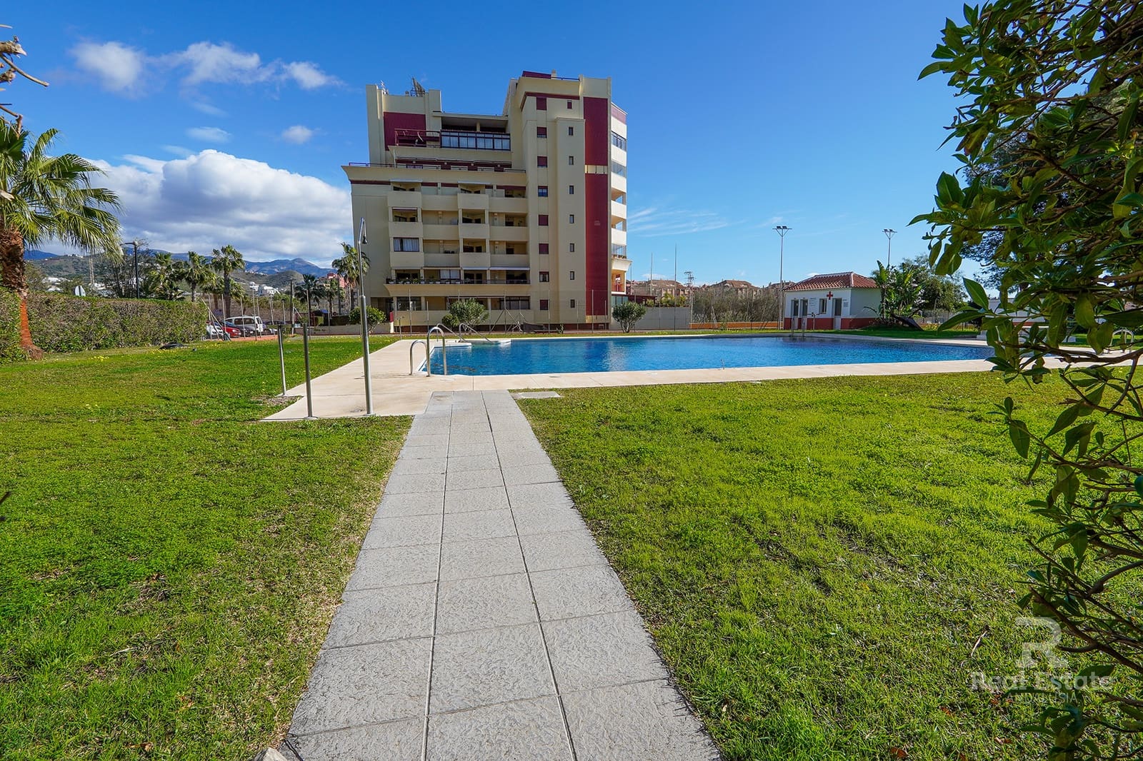 1 chambre Appartement à vendre à Torrox avec piscine - 239 000 € (Ref: 9571642)