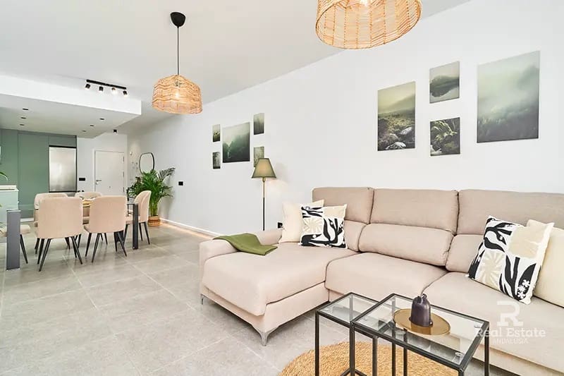 Apartamento Playa de 1 habitación en Torrox en venta con piscina garaje - 241.000 € (Ref: 9580357)