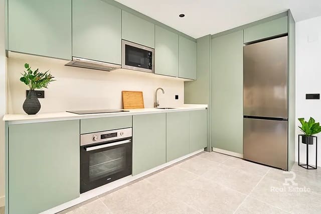 1 Zimmer Strandapartment zu verkaufen in Urbanización Santa Rosa, Torrox mit Pool Garage - 241.000 € (Ref: 9580357)