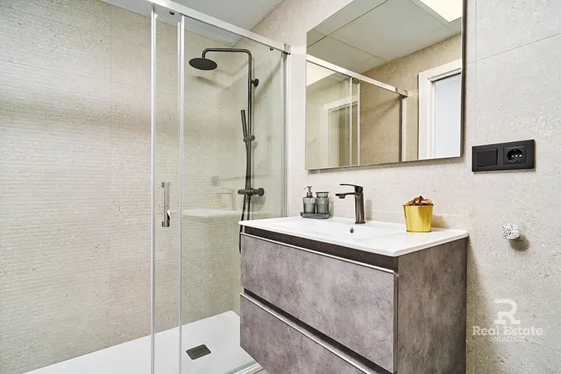 2 soveværelse Strandlejlighed til salg i El Morche med swimmingpool garage - € 343.000 (Ref: 9592178)