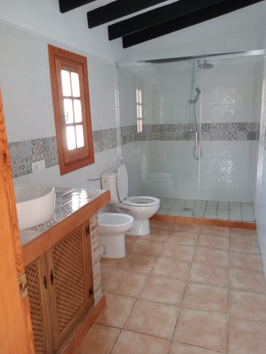 3 bedroom Villa for rent in Competa with pool garage - € 1,200 (Ref: 9694327)
