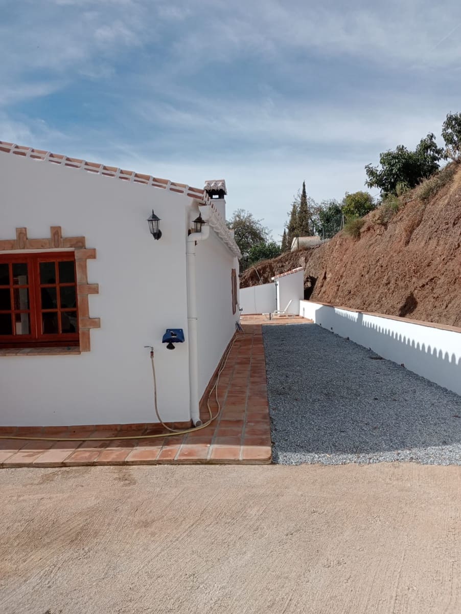 3 bedroom Villa for rent in Competa with pool garage - € 1,200 (Ref: 9694327)