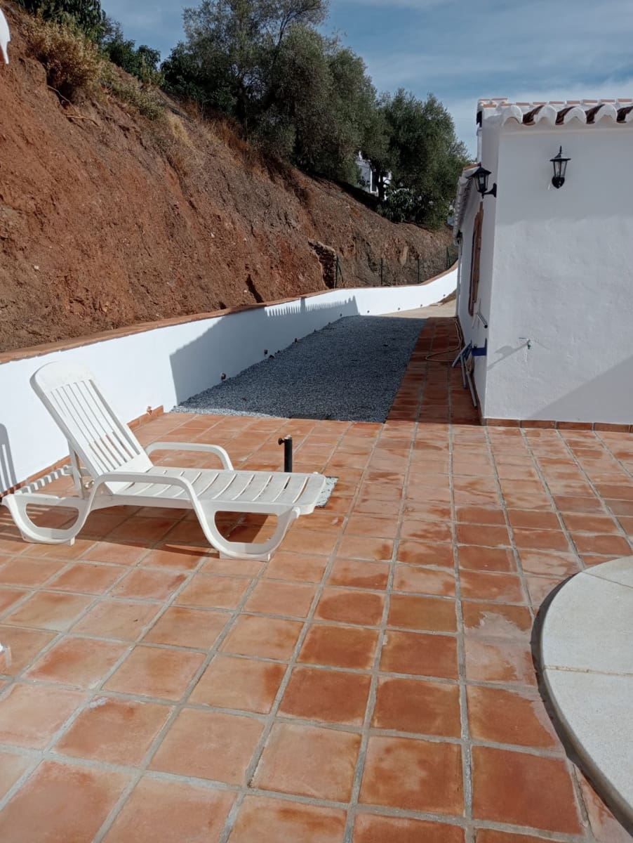 3 bedroom Villa for rent in Competa with pool garage - € 1,200 (Ref: 9694327)
