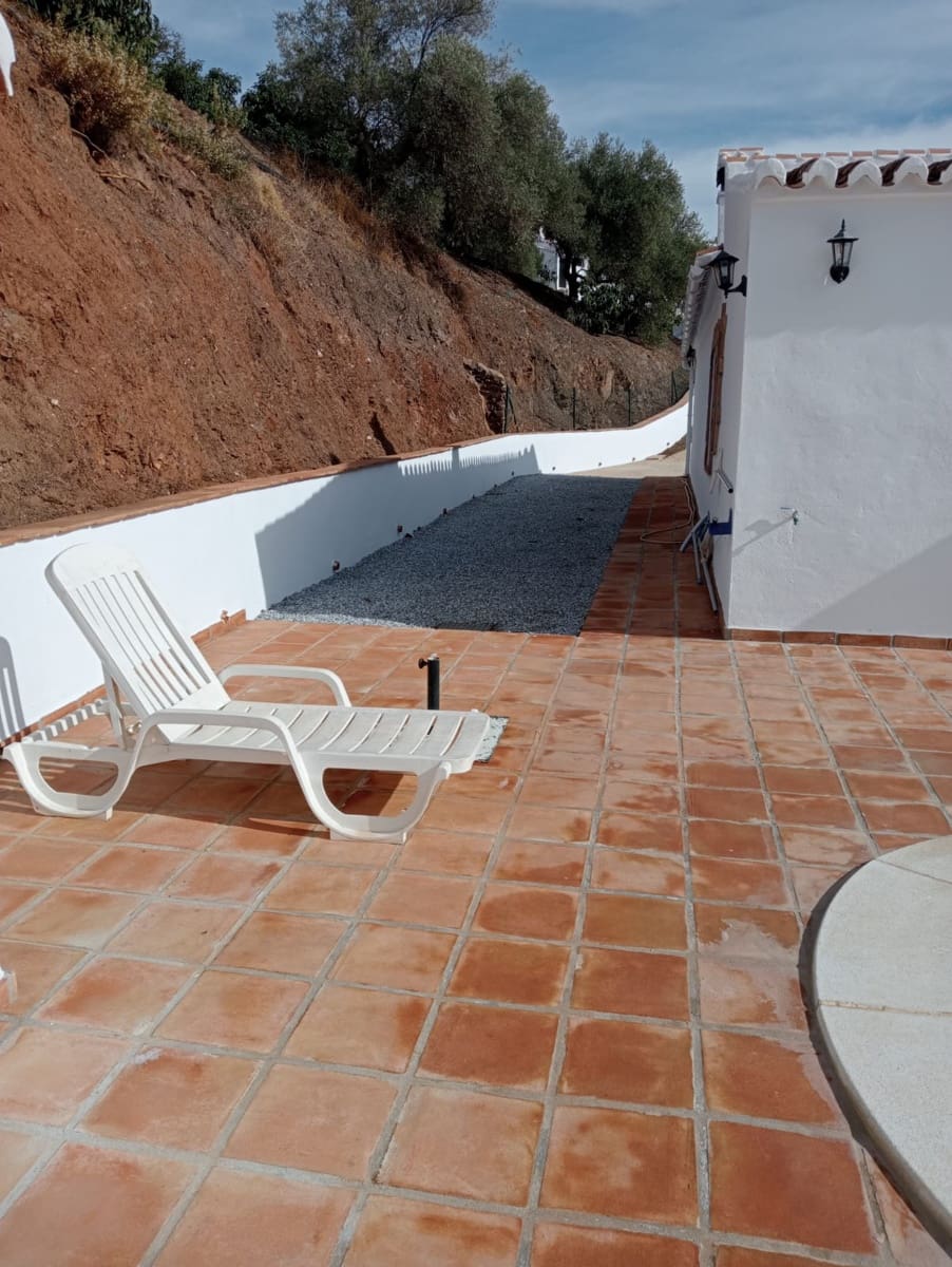 3 bedroom Villa for rent in Competa with pool garage - € 1,200 (Ref: 9694327)