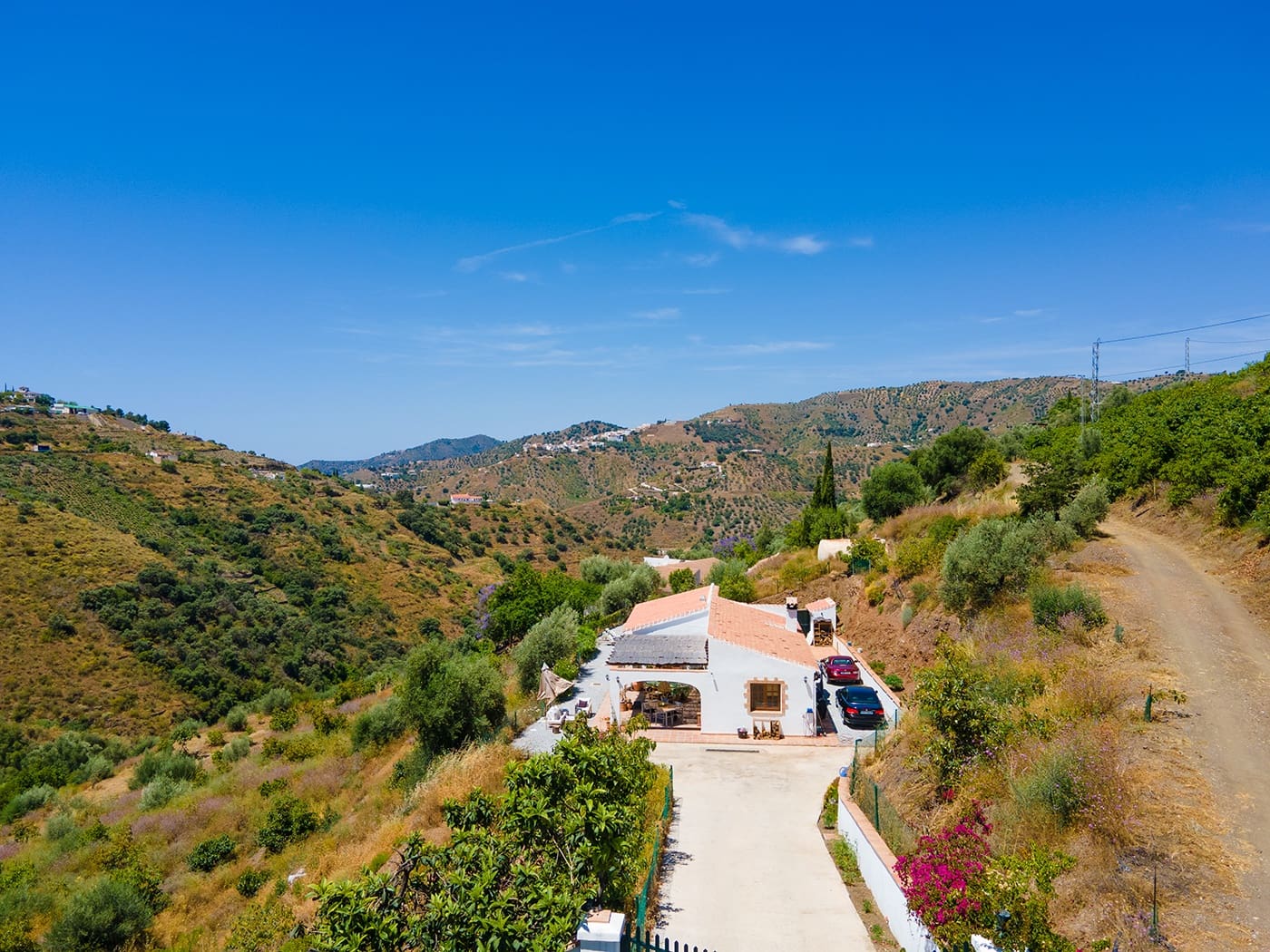 3 bedroom Villa for rent in Competa with pool garage - € 1,200 (Ref: 9694327)