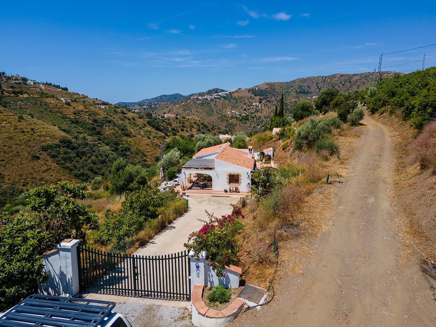 3 bedroom Villa for rent in Competa with pool garage - € 1,200 (Ref: 9694327)