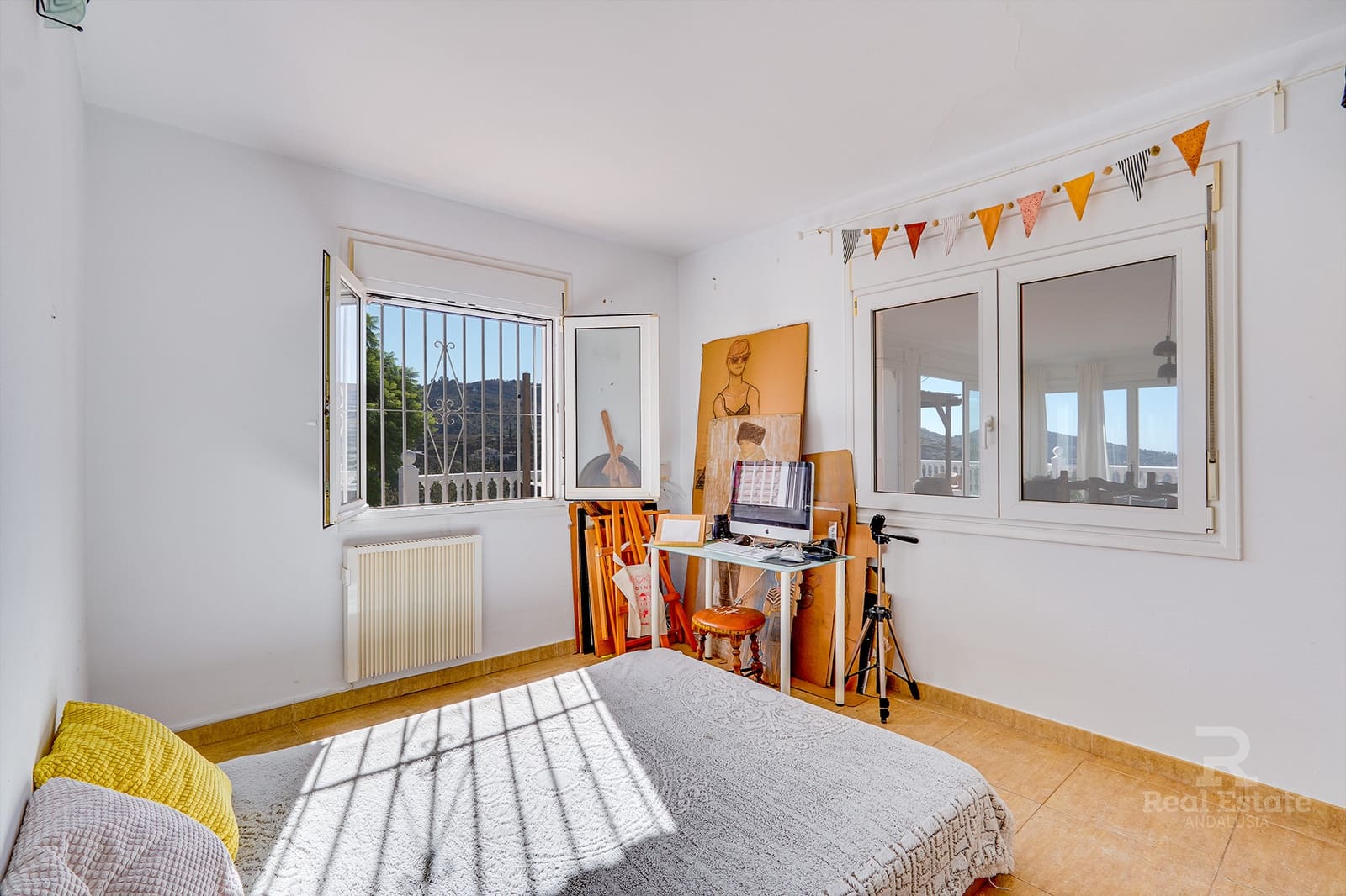 3 soveværelse Villa til salg i Competa med swimmingpool garage - € 479.000 (Ref: 9716584)