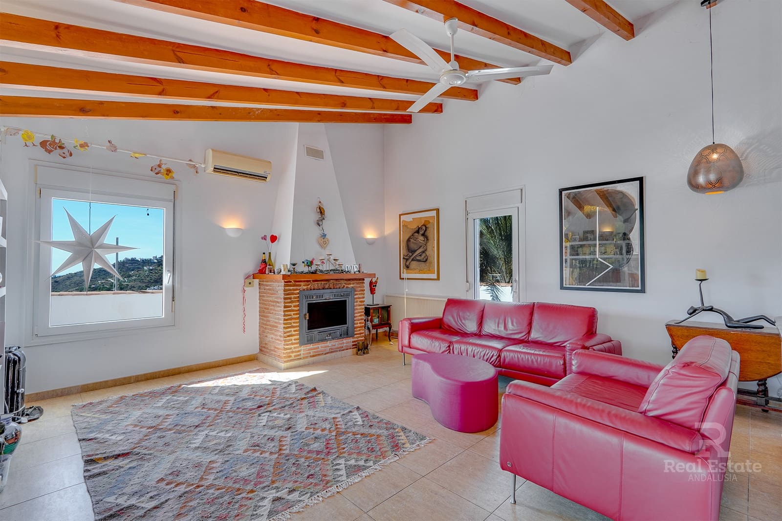 3 soveværelse Villa til salg i Competa med swimmingpool garage - € 479.000 (Ref: 9716584)