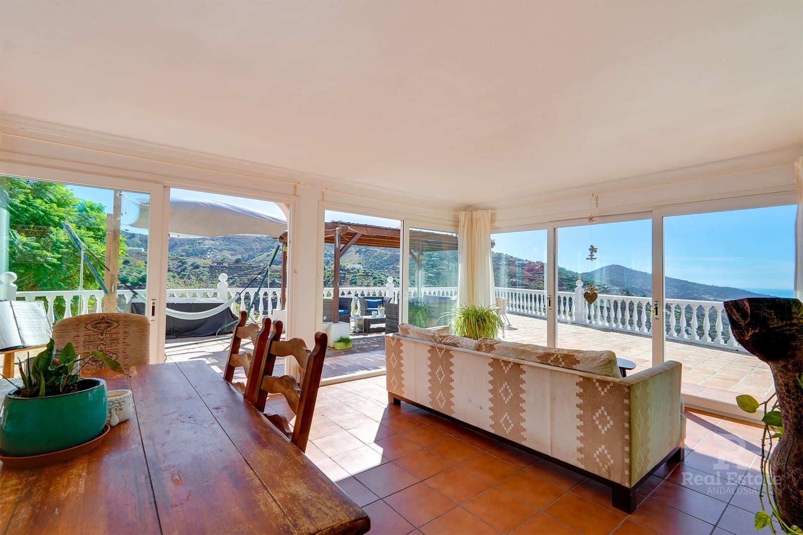 3 soveværelse Villa til salg i Competa med swimmingpool garage - € 479.000 (Ref: 9716584)