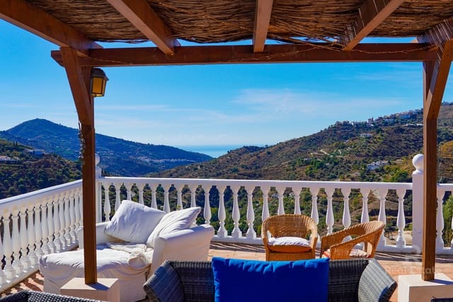 3 soveværelse Villa til salg i Cómpeta med swimmingpool garage - € 479.000 (Ref: 9716584)