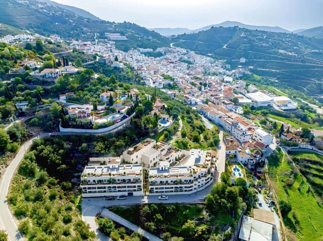 2 soveværelse Lejlighed til salg i Cómpeta med swimmingpool garage - € 168.000 (Ref: 9720929)