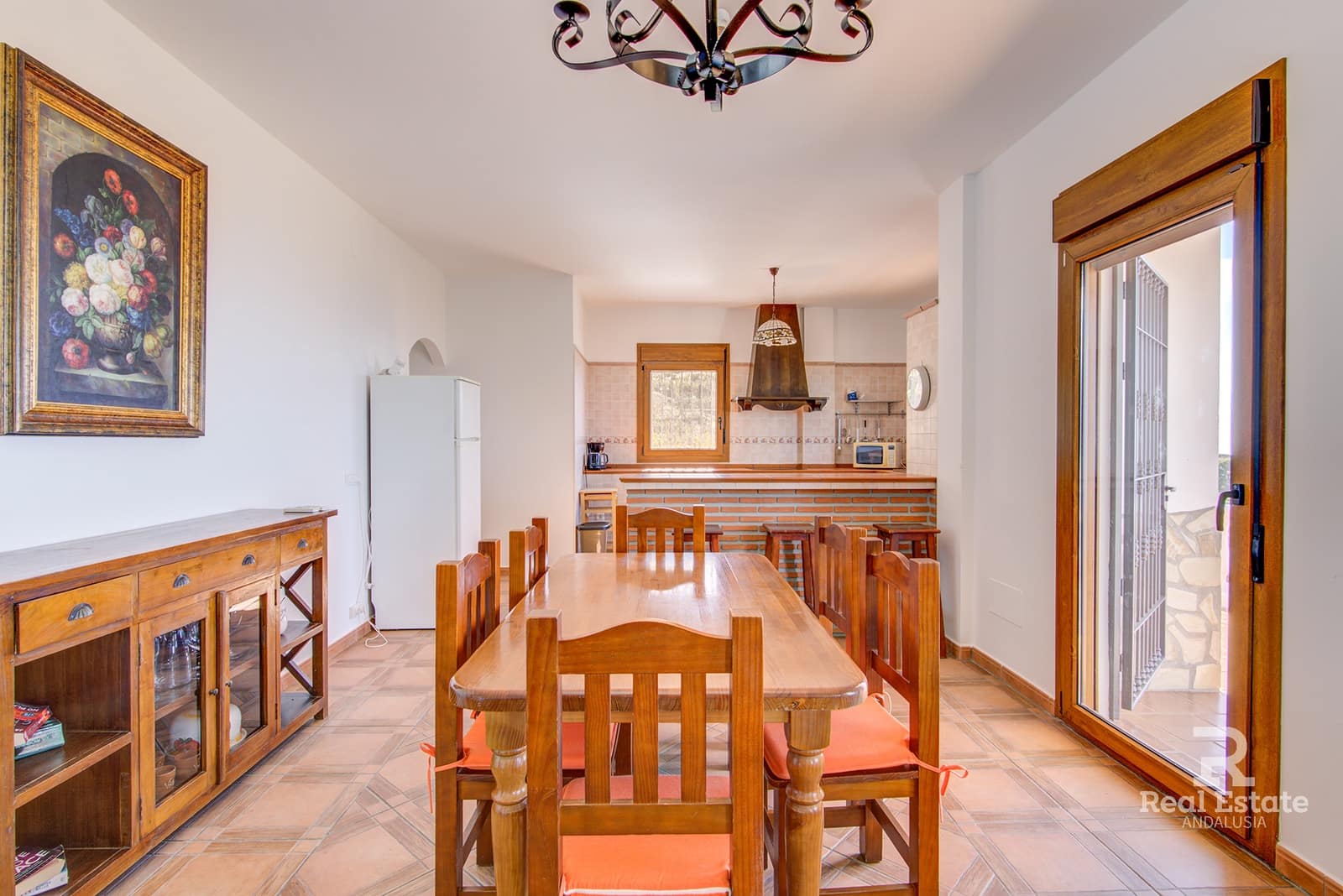 3 makuuhuone Huvila vuokrattavana paikassa Sayalonga mukana uima-altaan 
autotalli - 2 000 € (Ref: 9747424)