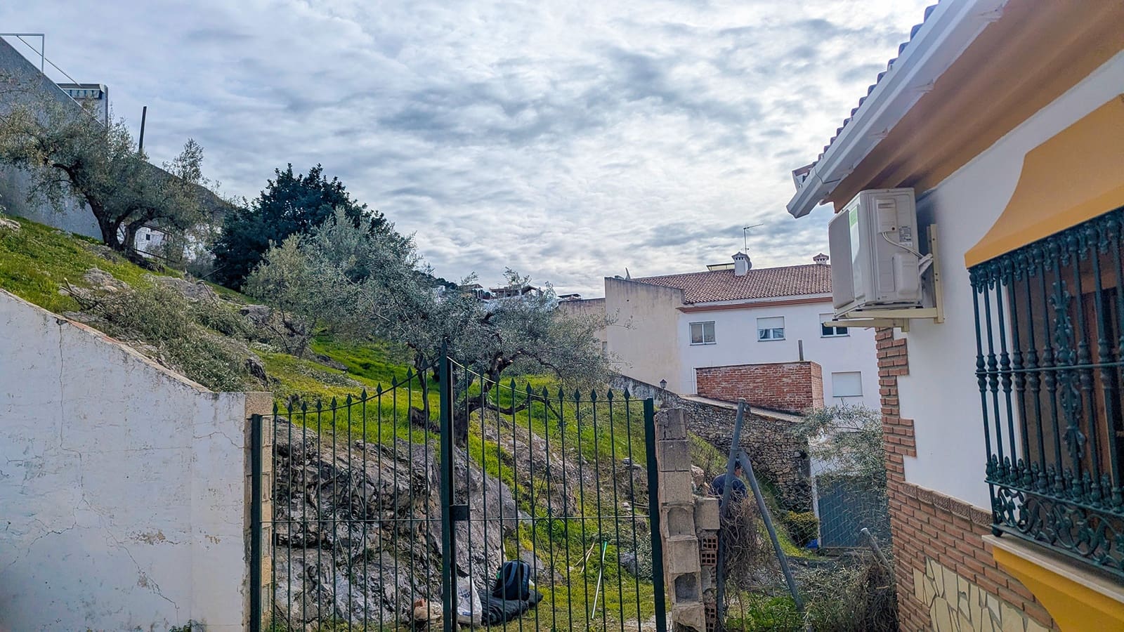 Building Plot for sale in Competa - € 292,000 (Ref: 9783410)